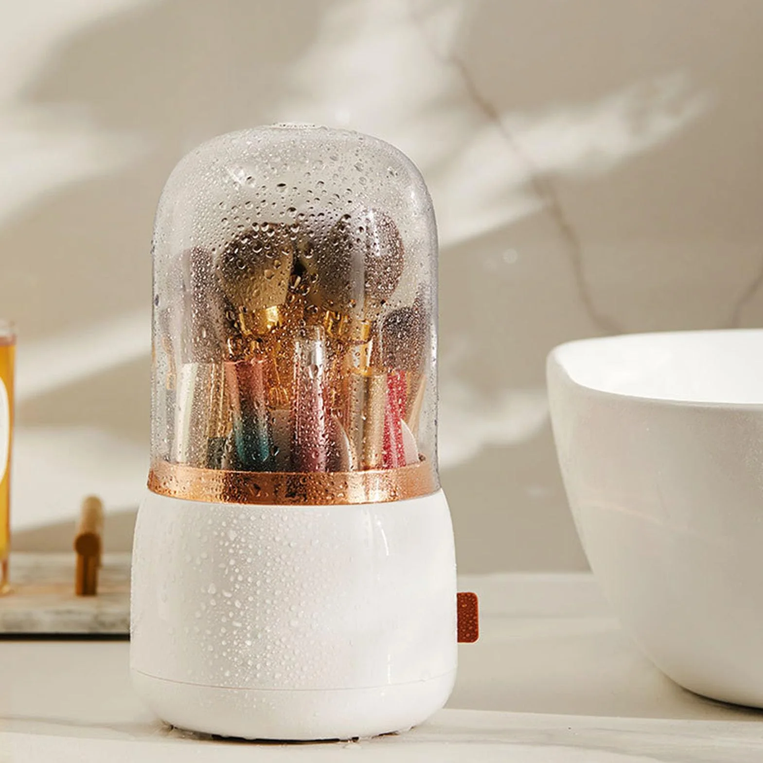 Soporte para brochas de maquillaje, organizador de herramientas cosméticas con tapa, organizador de brochas de maquillaje giratorio 360 para encimera de baño y tocador (Blanca)