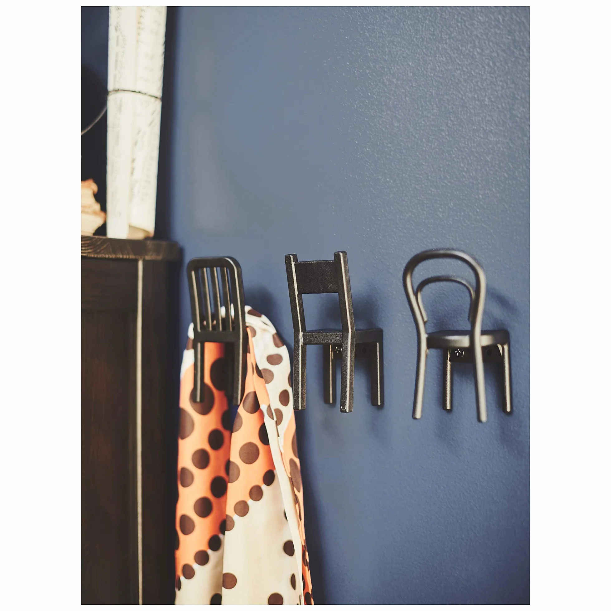 ikeaa Kit de 3 perchas para ropa en forma de silla de plástico ABS resistente para hacer especial tu habitación, tu oficina