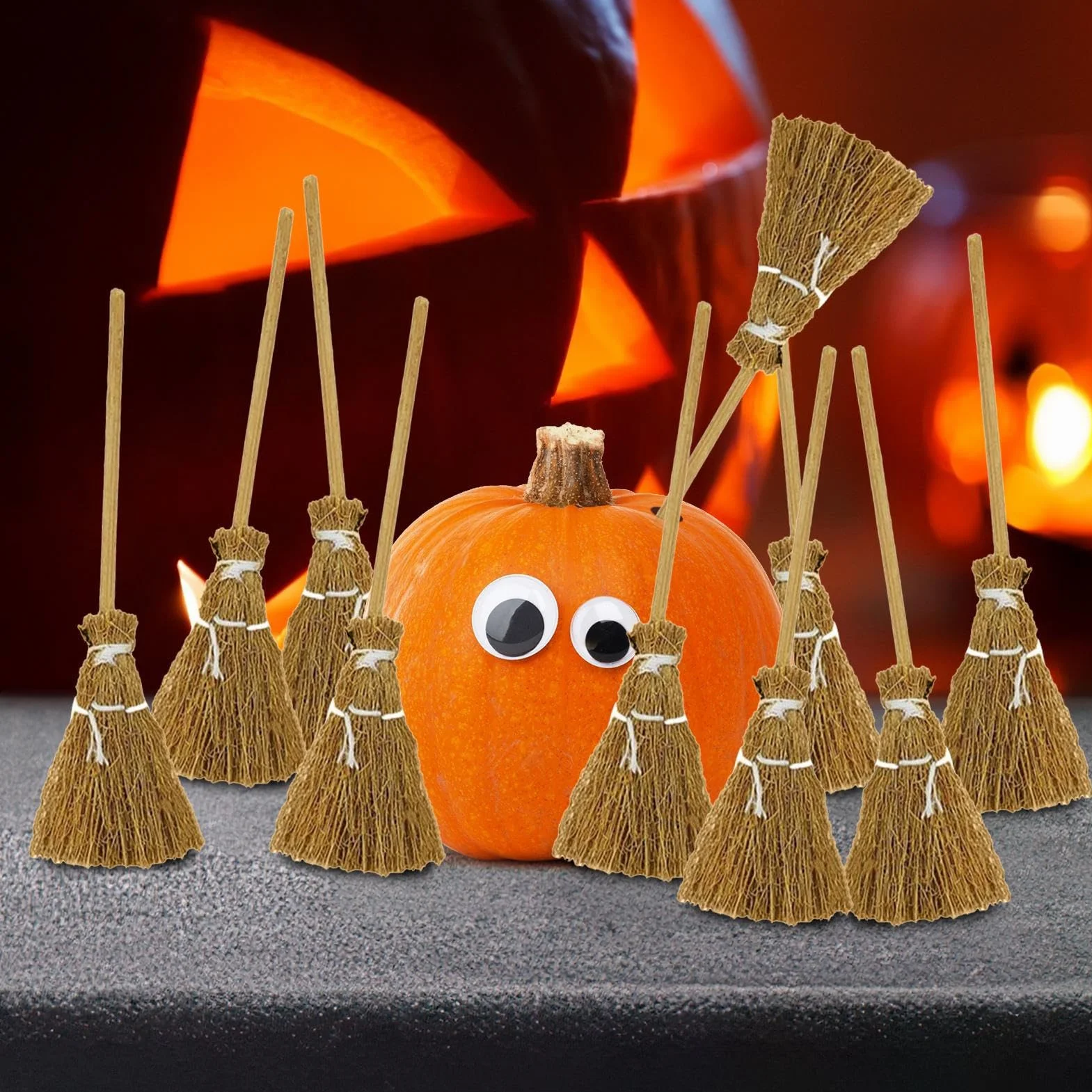 Escoba de bruja de Halloween, paquete de 10 | Accesorios de decoración de Halloween para niños y adultos | Escoba de bruja para fiesta de Halloween, accesorio decorativo para colgar Zorq