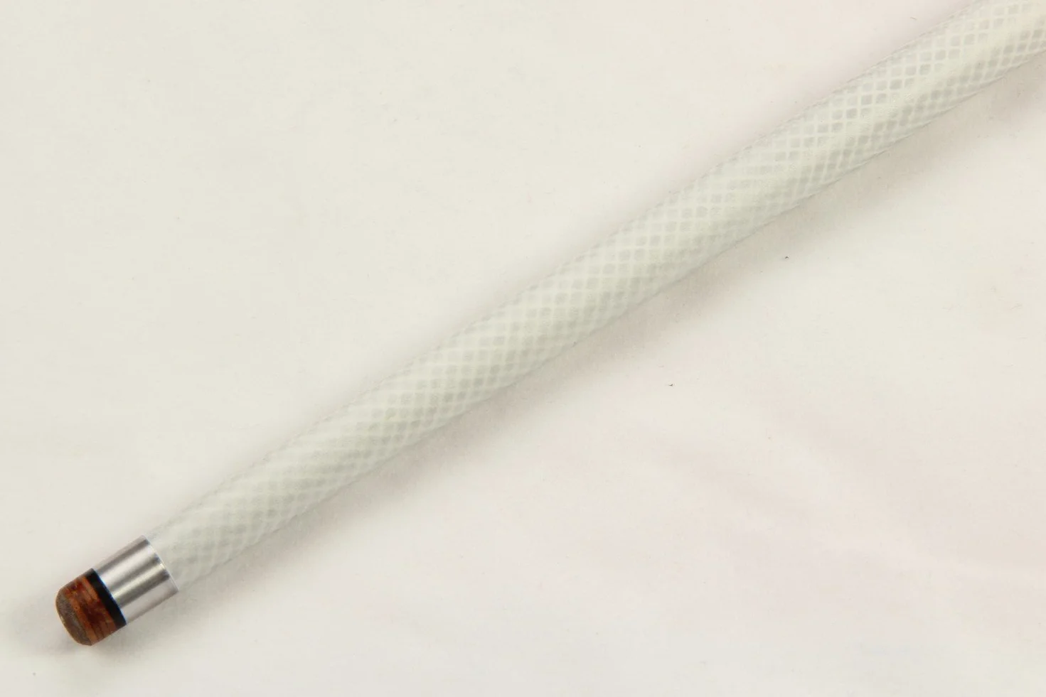 Inferno Taco de billar 2 piezas punta 9 mm grafito 144,78 cm blanco