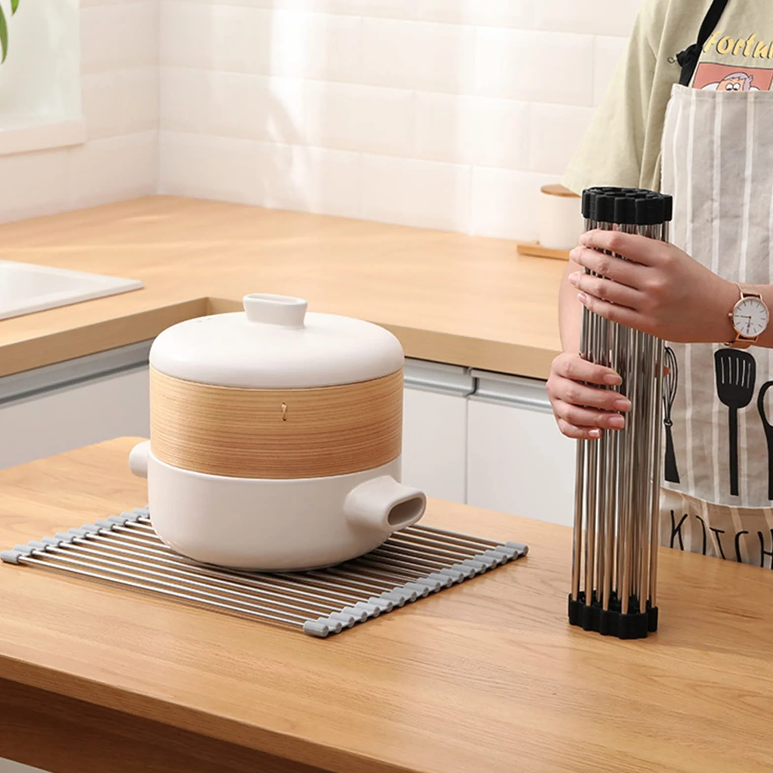 Escurridor de platos enrollable para fregadero, escurridor de cocina para platos, frutas y verduras, tamaño ajustable (13.2 x 13.8 pulgadas), ahorro de espacio y diseño