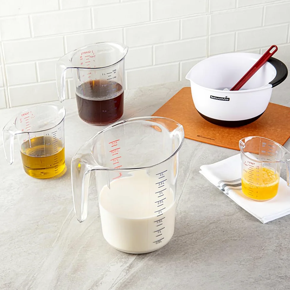 RW Base - Tarros medidores de 4 cuartos de galón, 10 vasos de medición duraderos, unidades métricas e imperiales, boquilla en forma de V, tazas medidoras de plástico transparente, mango con agarre