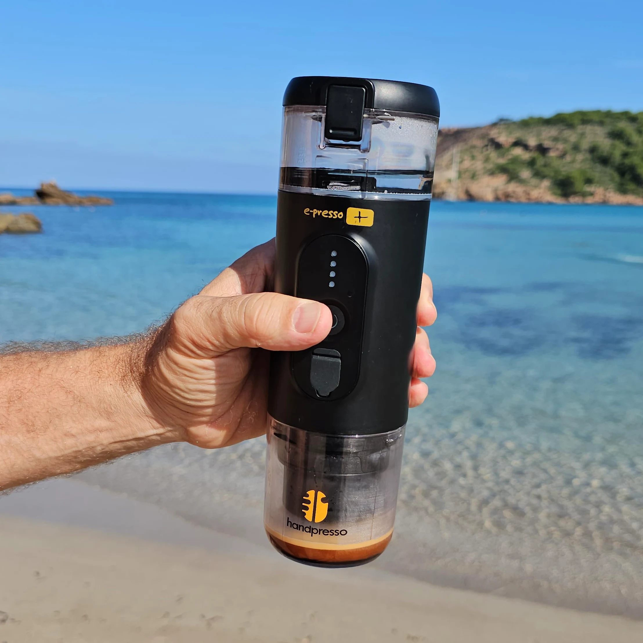 Handpresso Set E-Presso+ 21712 | Cafetera portátil alto rendimiento en su maleta con batería recargable por USB/tanche gran capacidad (80ml) | cafetera viaje para cápsulas de espresso o café molido
