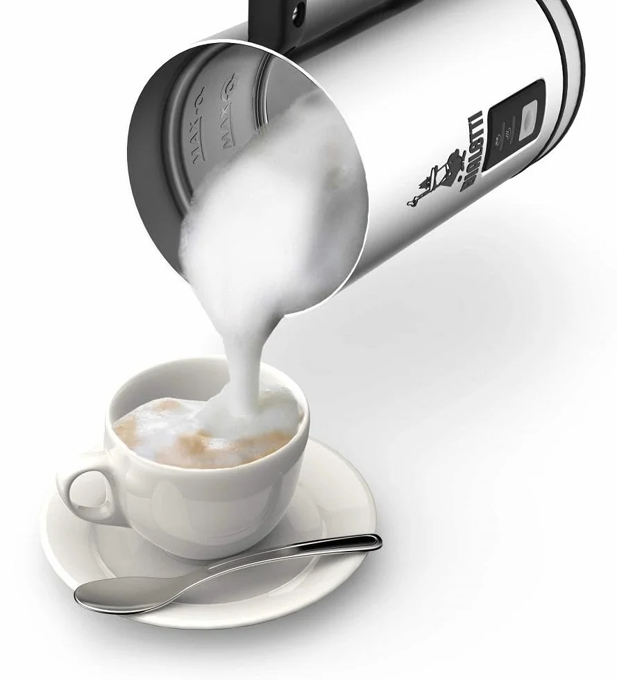 Bialetti 0004430 Eléctrico Leche Frother, 240 ml, 500 W, 1 carriba, Inoxidable Acero, Plata / Negro