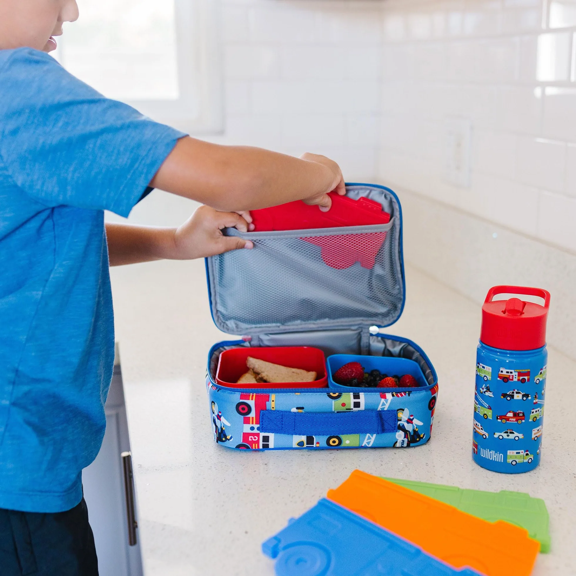 Wildkin Paquetes de hielo para niños (4 paquetes) para niños y niñas, perfectos para guardería y preescolar, paquetes de hielo delgados y reutilizables, mantiene los almuerzos frescos y frescos para