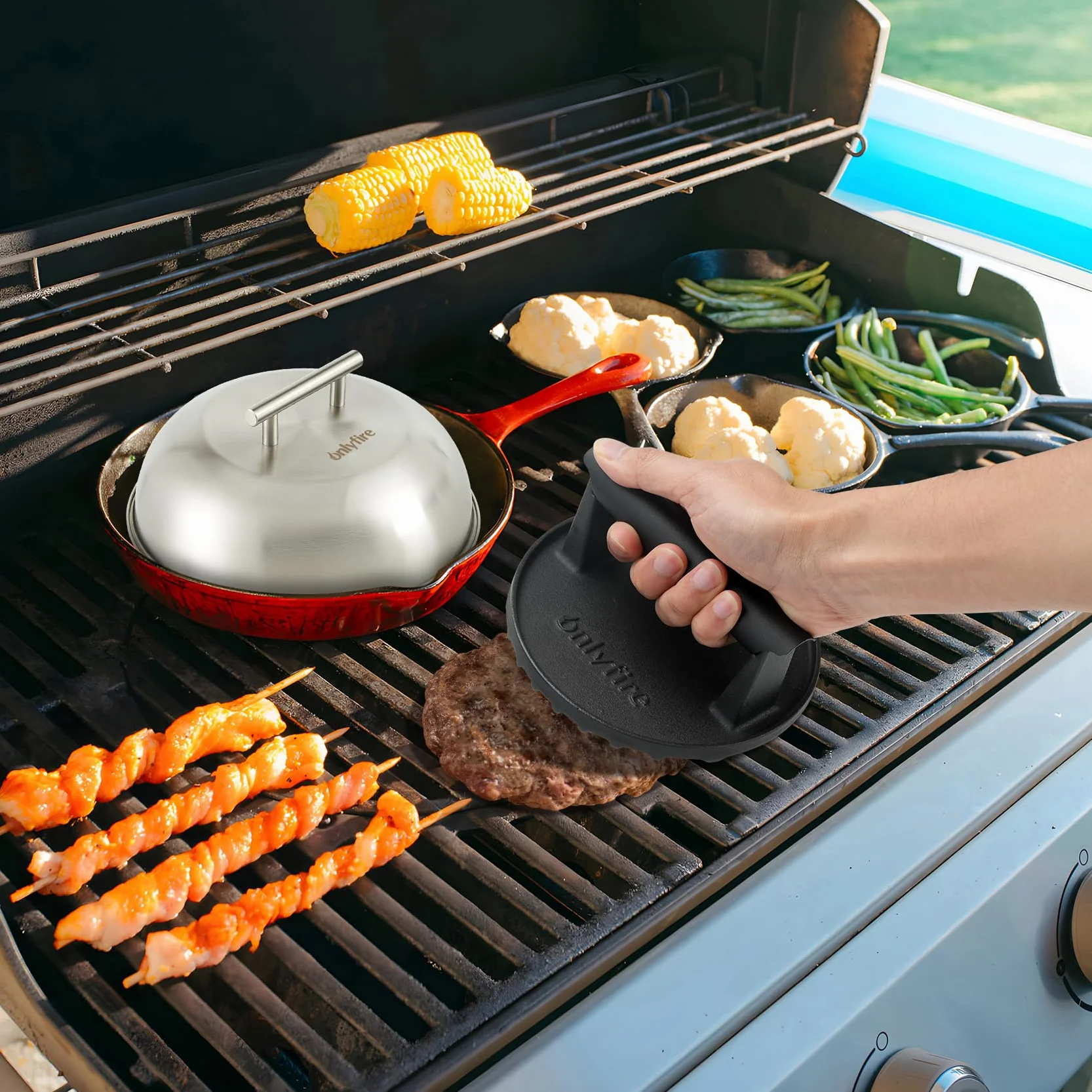 onlyfire Smash Burger Kit, Smash Burger de Hierro Fundido de Φ15,2 cm y 2 Tapa para Hamburguesas de Φ22,8 cm, Kits de Utensilios Profesionales para Barbacoa, Teppanyaki y Camping