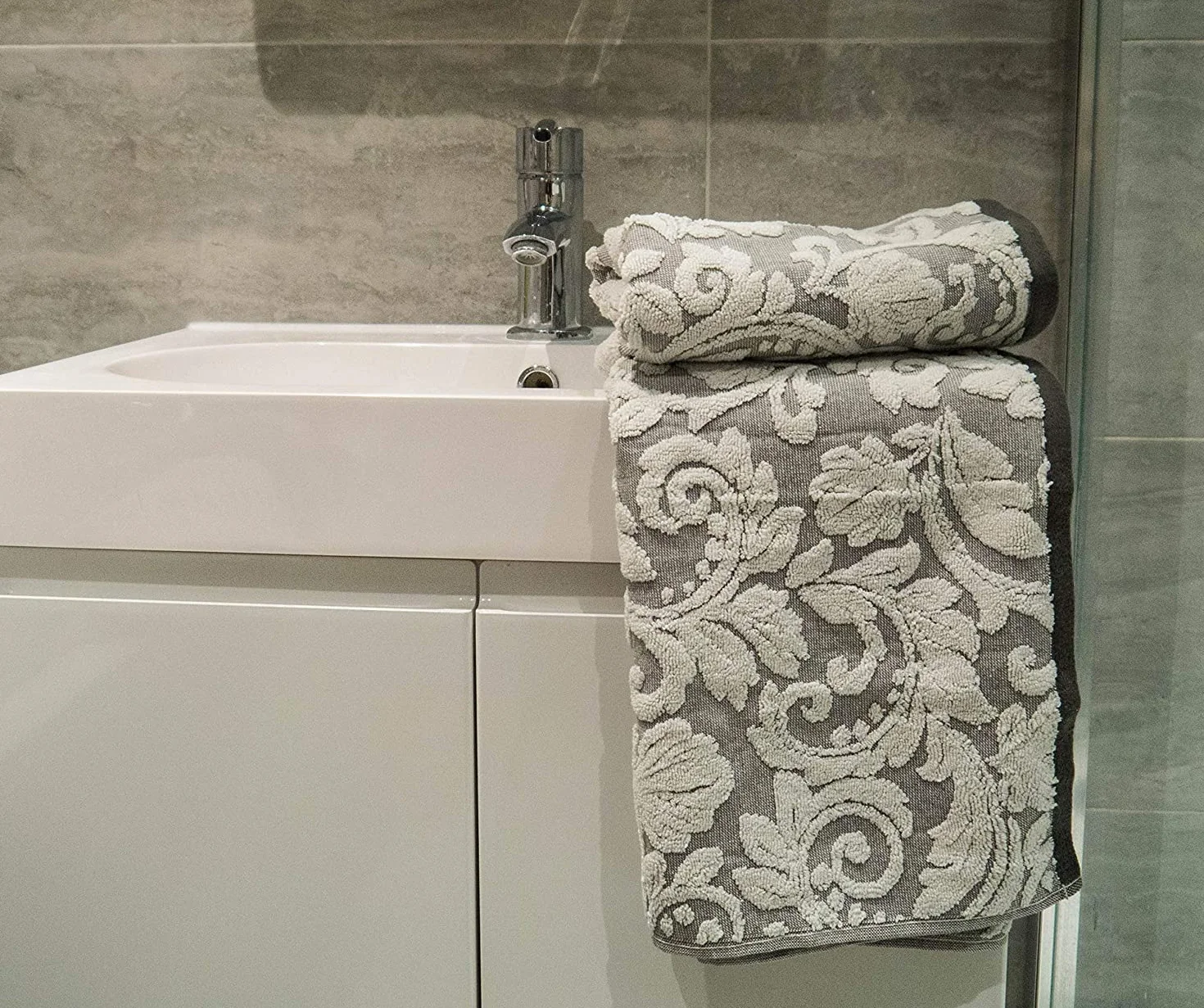 Lex's Linens Paquete de 2 toallas de invitados jacquard floral (gris)