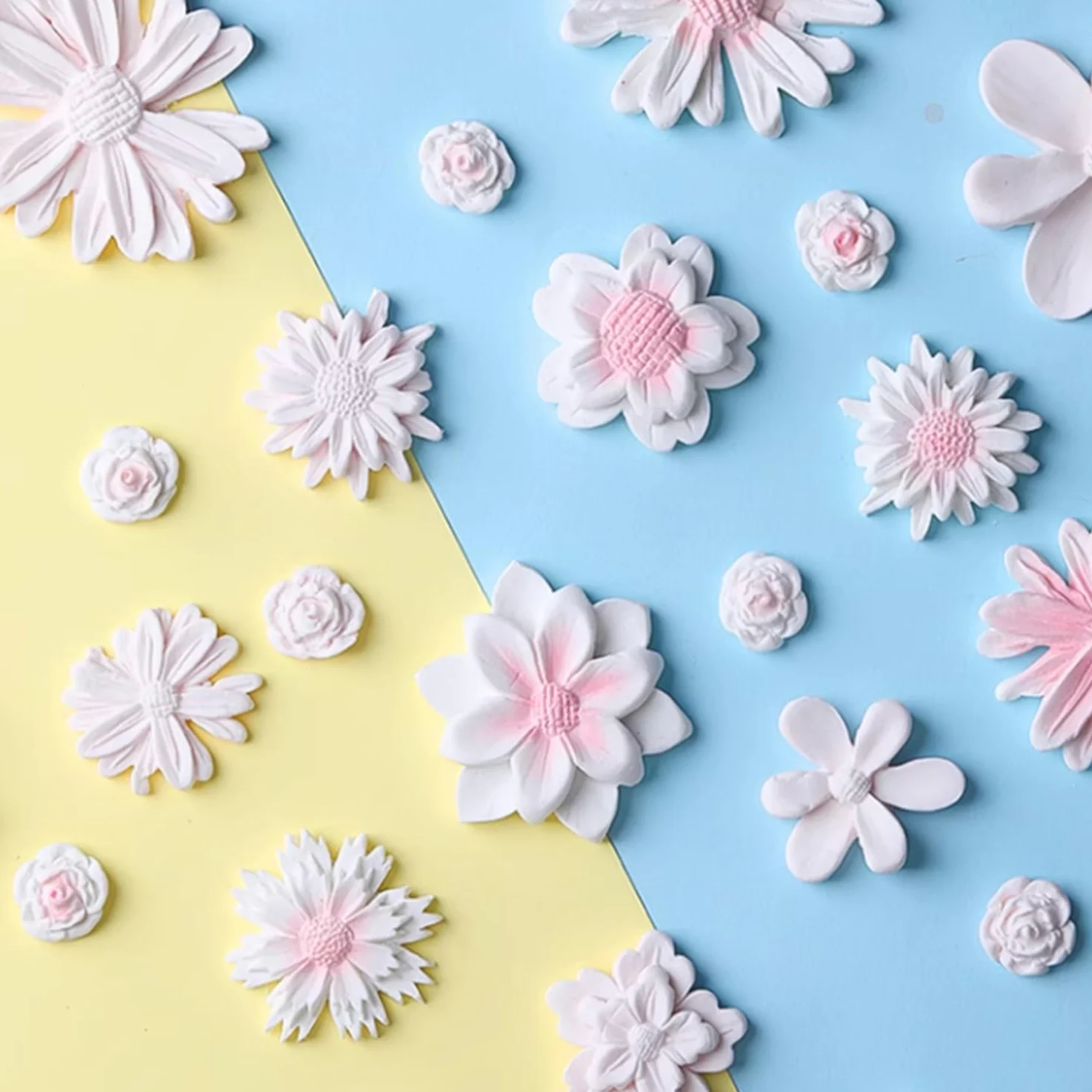 Juego de 10 moldes de silicona para fondant para el día de San Valentín, con forma de corazón, para labios, letras de amor, moldes de chocolate rosa para hornear, cupcakes, dulces, jabón