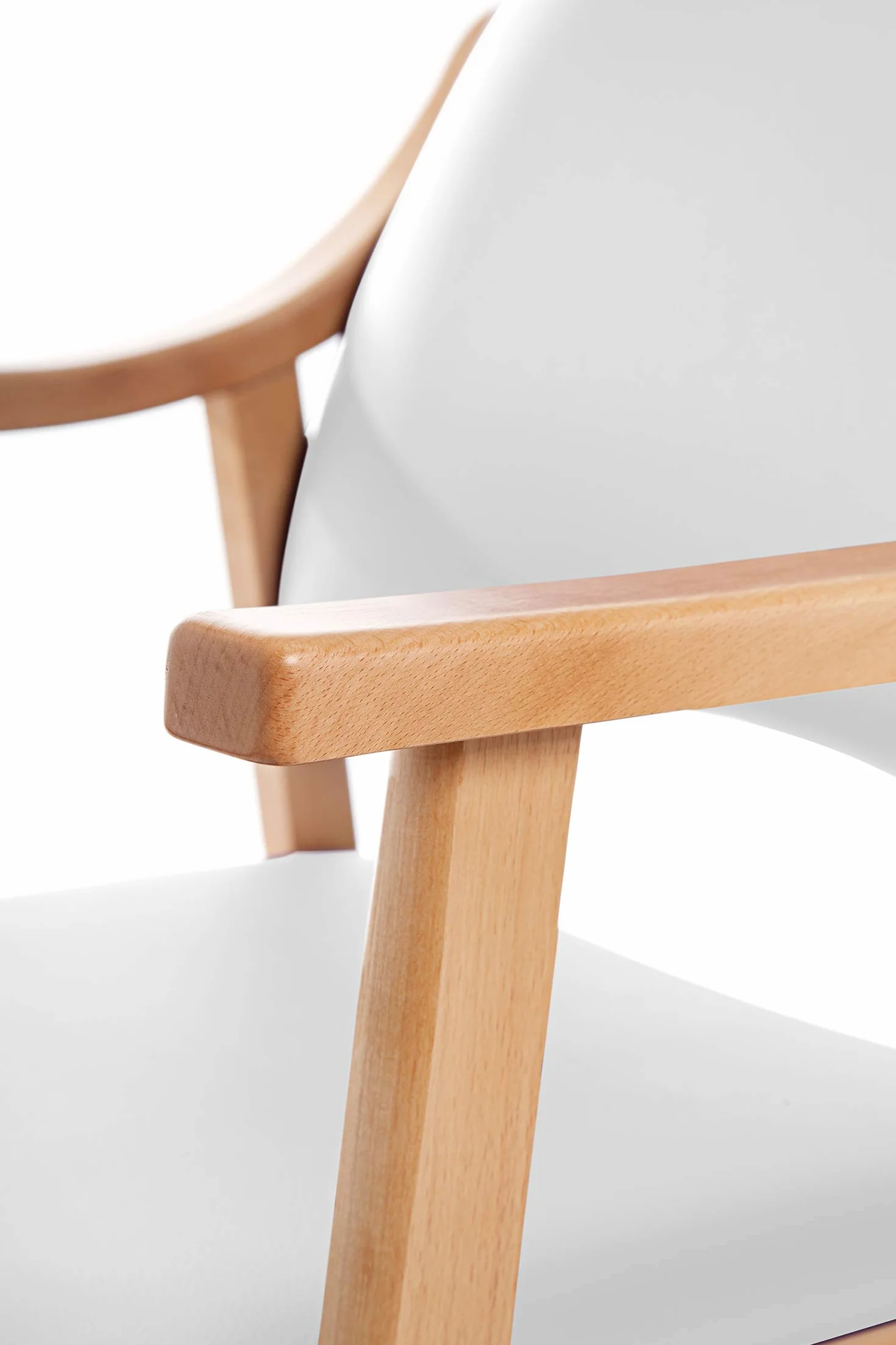 SUENOSZZZ - Silla Altea de Madera de Haya, tapizado Polipiel Blanco. Sillas para Comedor/Salón/Habitación/Oficina | Silla Geriátrica o de Espera