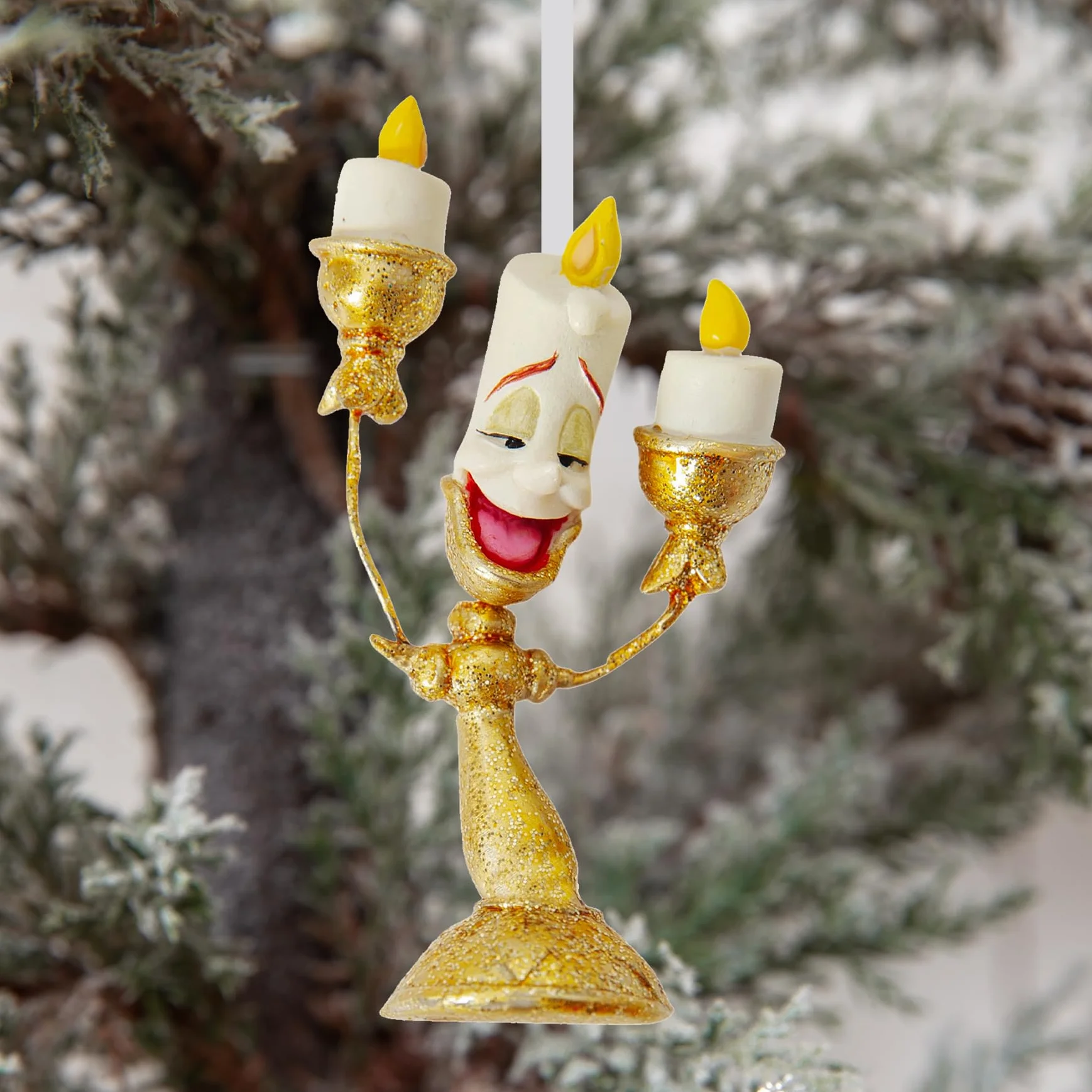 Disney – Juego de 4 adornos colgantes de resina de La Bella y la Bestia – Cogsworth, Chip, Lumiere & Mrs Potts – Adornos de árbol de Navidad con purpurina – Regalo con licencia y artículos para el