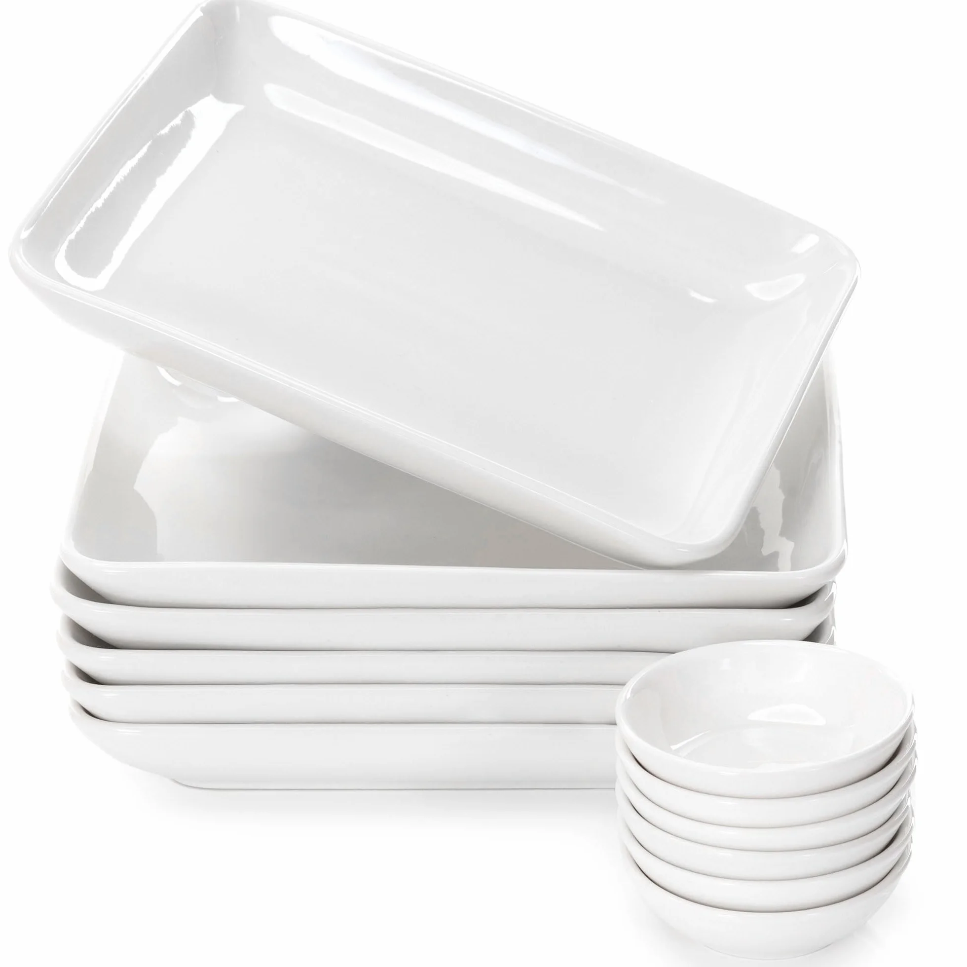 Platos de aperitivos con tazas de inmersión