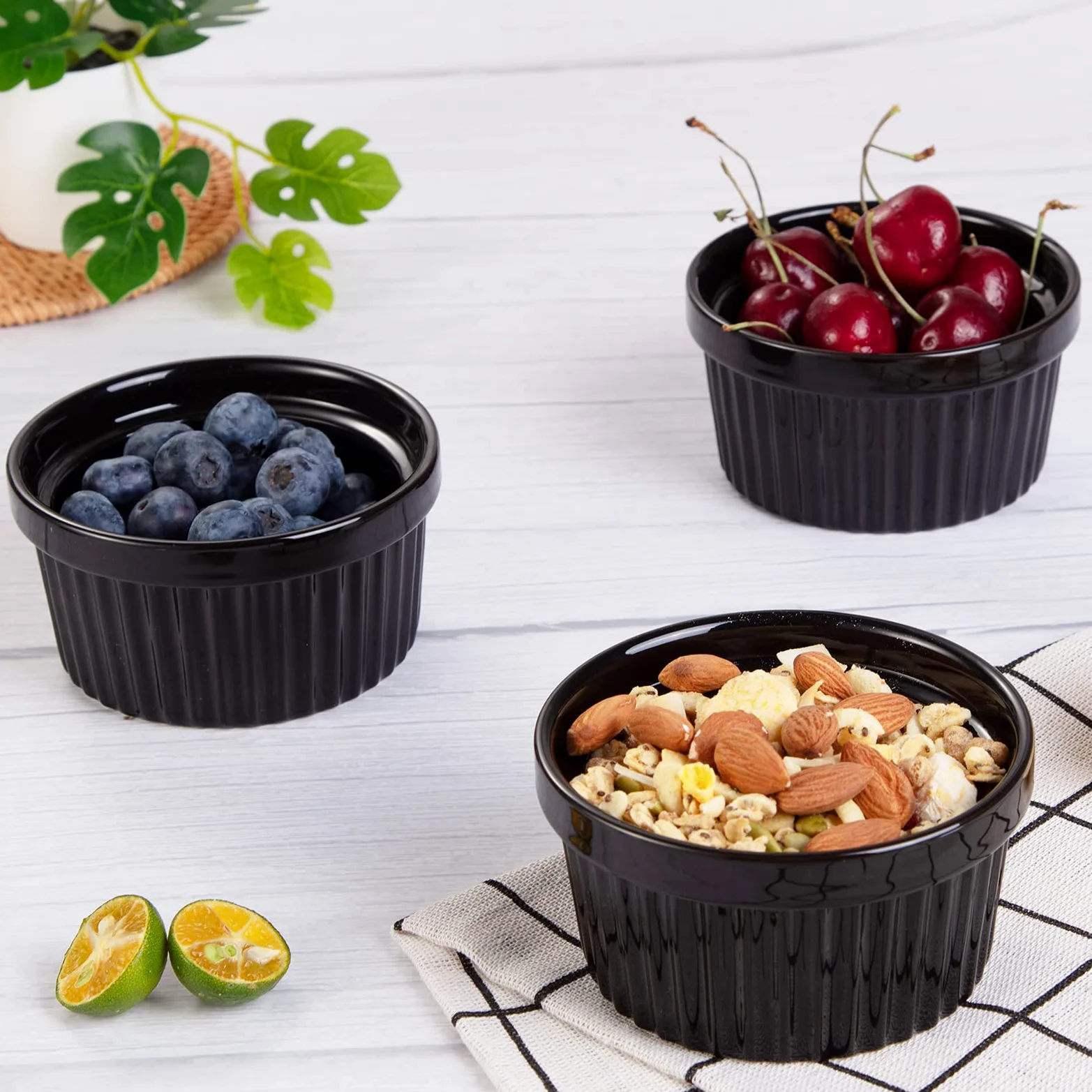 Garvee Ramequines de cerámica de 8 onzas, juego de 8 ramequines de porcelana para hornear, pudín, tazas de natillas, salsas de inmersión, aptos para lavavajillas y horno, color negro