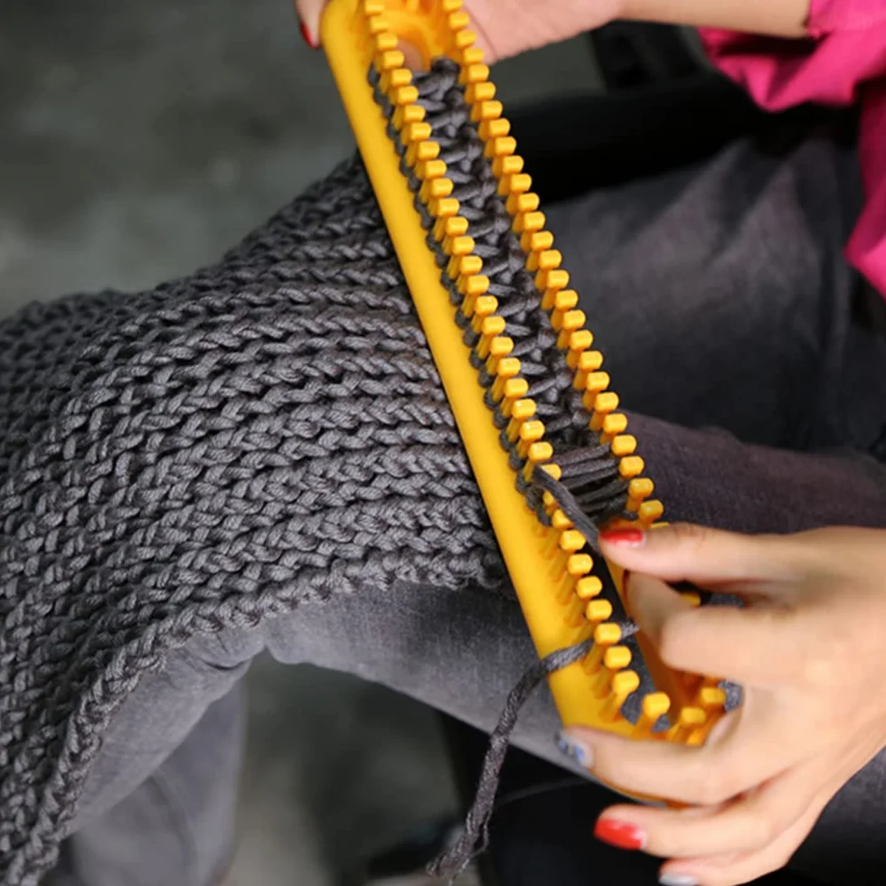 kiptyg Telares de Tejer, Telares para tejer bufandas, Telares Conjunto, con agujas de tejer y agujas de crochet, duraderas, adecuadas para tejer bufandas y sombreros (amarillo, 36cm, 1 juego)