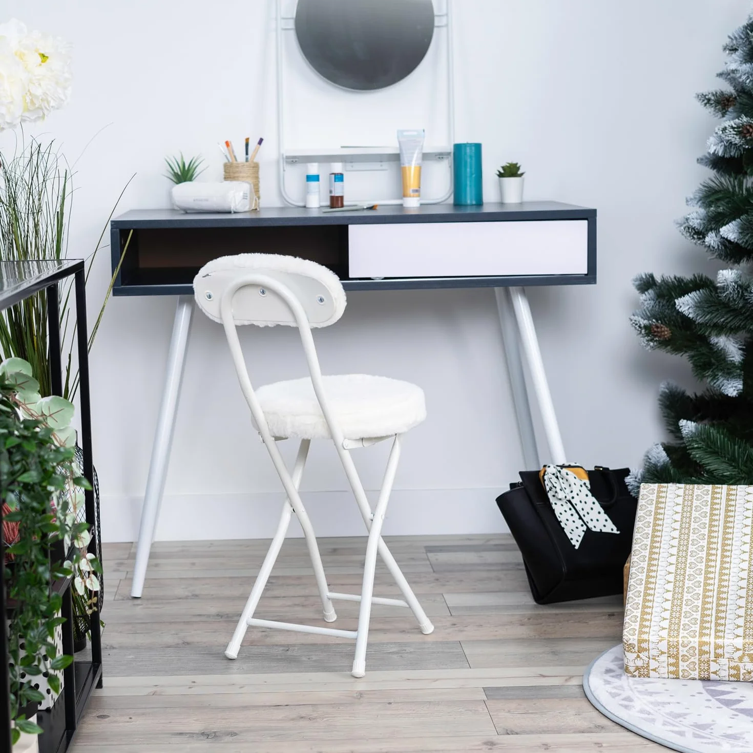 MEUBLE Cosy Juego de 4 Sillas Plegable Taburete con Respaldo y Reposapiés Tapizados de Piel, Estructura de Metal, Blanco