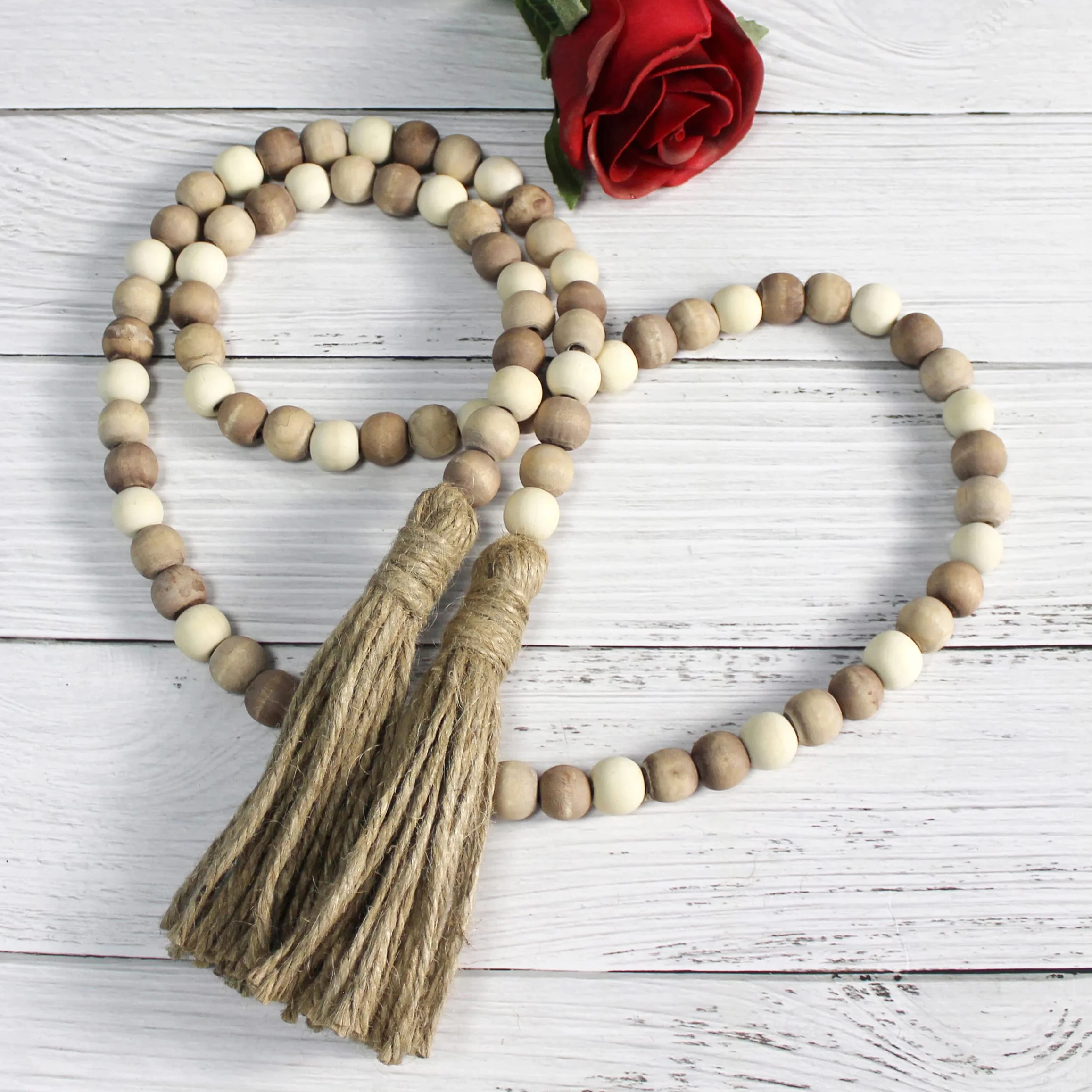 CVHOMEDECO. Guirnalda de Cuentas de Madera con borlas, Estilo rústico para oración de Madera, para Colgar en la Pared, decoración del hogar, Festival, Mezcla Envejecida