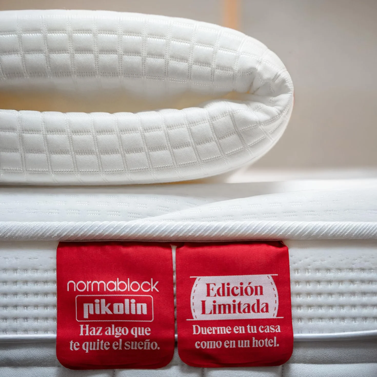 PIKOLIN - Topper Viscoelástico de Hotel | Altura 5 cm | Ignífugo | Antichinches | Funda Lavable | Confort Alto | 150x190 cm