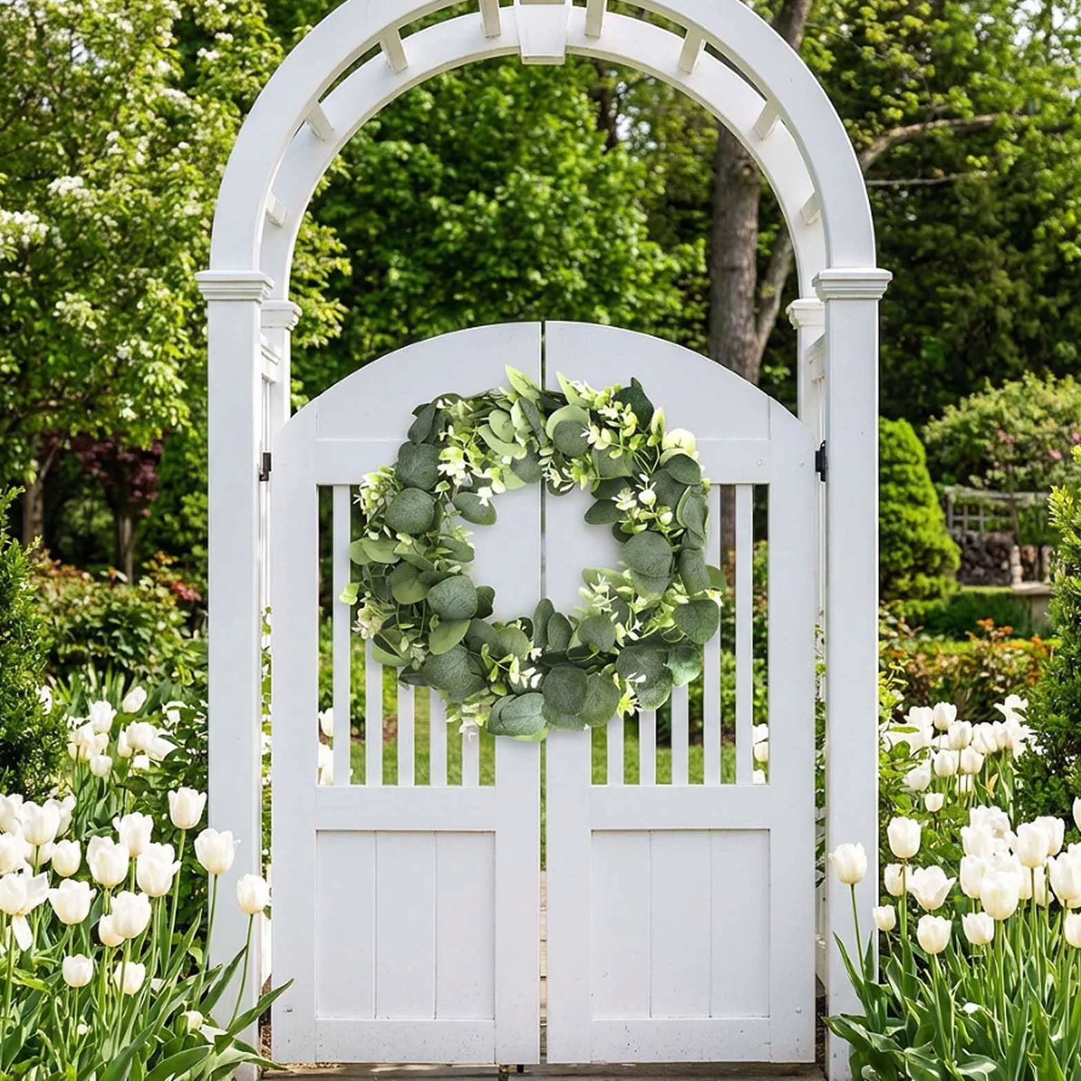 Corona de Eucalipto y Bayas de 30 cm en PE Premium Corona de Puerta Resistente a la Intemperie para Todo el Año, Decoración para Exteriores de Entrada, Jardín y Exteriores