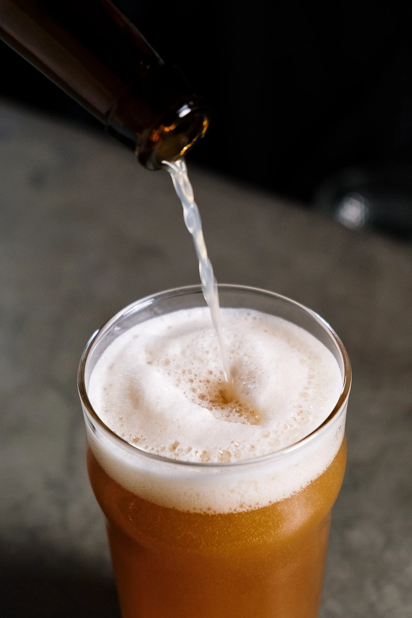 Hostelvia 12 kieliszków do piwa nonic, 56 cl (1 pinta), wytrzymałe szkło hartowane