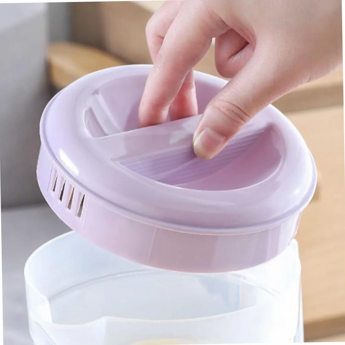 Jarra Grande de Plástico Resistente al Calor y Frío con Tapa Hermética Jarra para Bebidas Tetera de Alta Capacidad Violeta Reutilizable