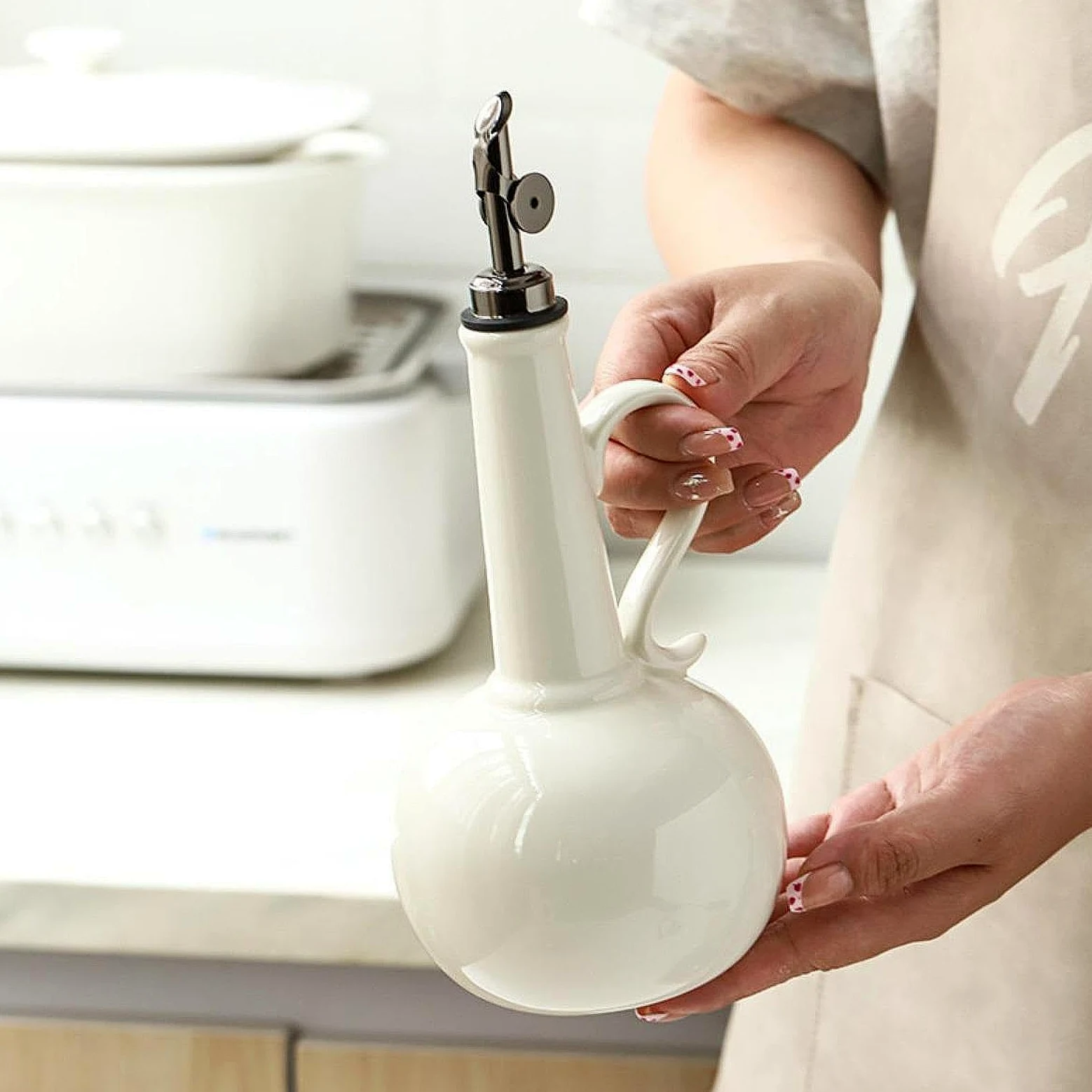 Botella Dispensadora de Aceite Vinagrera Manual Elaborada en Cerámica Contenedor para Cocina con Antiderrame Adecuada para Uso Doméstico Come, Blanco, Individual