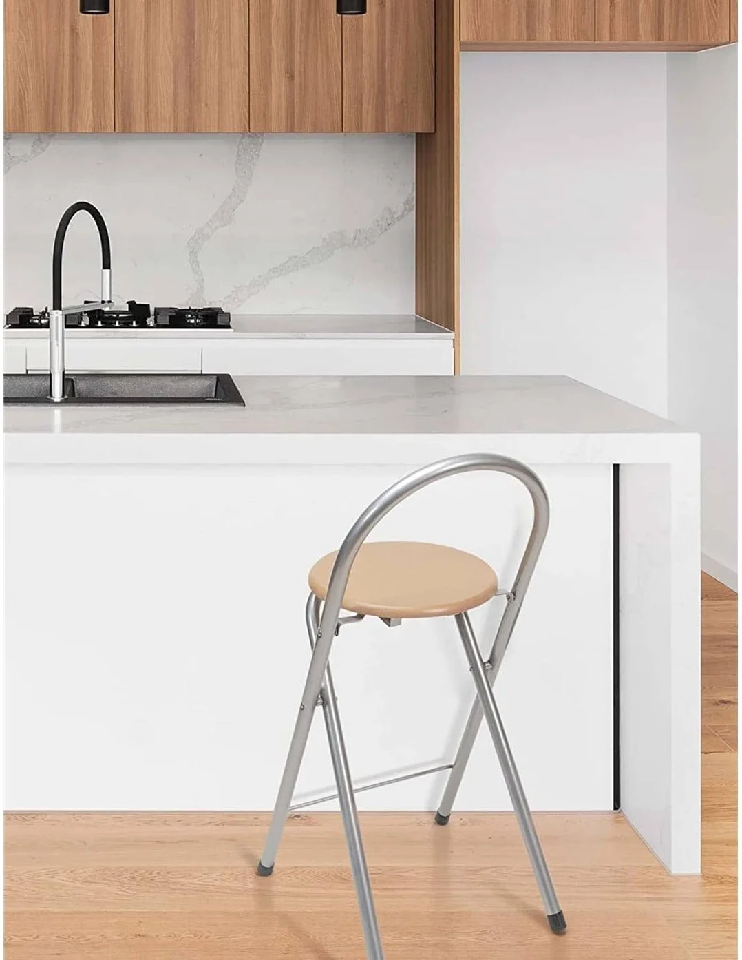 Jardin202 - Taburete Plegable de Cocina con reposapiés | Estructura Metálica | Auxiliar Hogar | Plata y Madera | 40x45x80 cm
