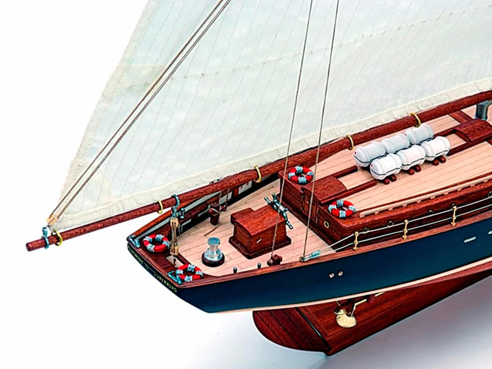 Artesanía Latina - Maqueta de Barco en Madera - Barco de Pesca y Regatas, Goleta Canadiense Bluenose II - Modelo 22453, Escala 1:75 - Maquetas para Montar - Nivel Medio