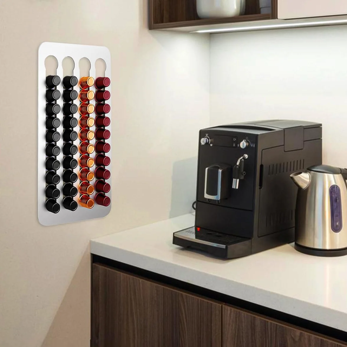 Porta Dispensador Guarda Capsulas para Nespresso,40,5x22cm Inoxidable Soporte Capsulas para Nespresso Vertuo,3M Cinta Adhesiva Soporte para Cápsulas de Café, para Almacenamiento de 40 Cápsulas Café