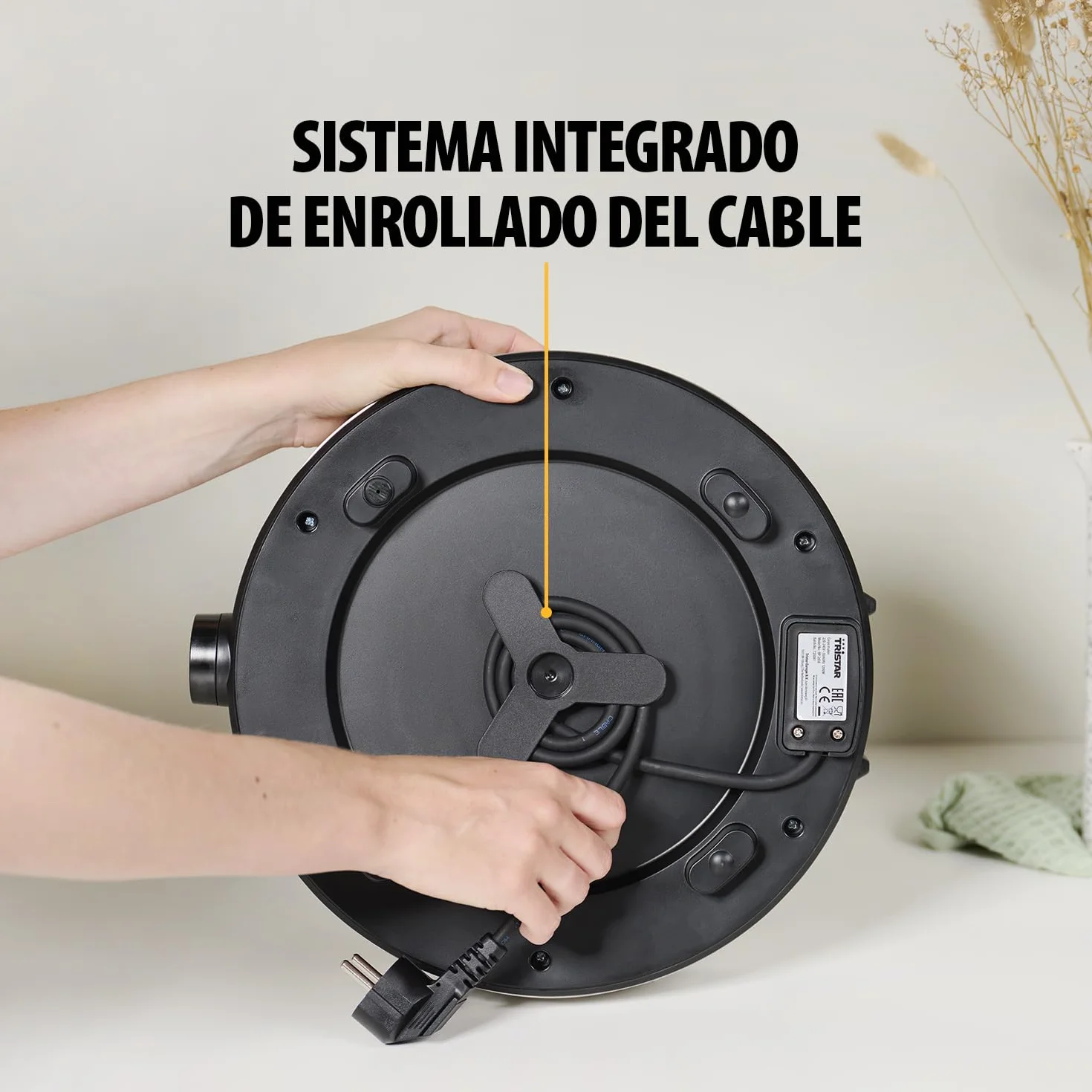 Tristar BP-2638 Crepera - 30 cm de diámetro - Accesorios incluidos - Termostato regulable, acero inoxidable, negro