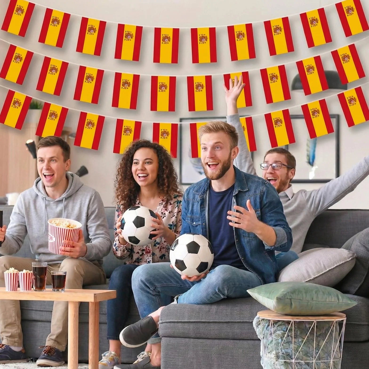 Guirnalda 10m Banderas de España 14x21cm Tela Decoración Mundial 2026 Fútbol