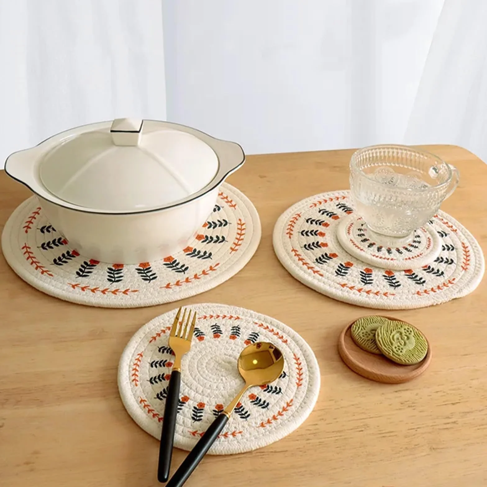 4 Piezas de Almohadillas aislantes Calor Tejidas algodón for Platos Comedor, Cuencos, cazuelas, Posavasos for té, tapete Mesa antiescaldaduras para Ollas y Sartenes Calientes(18cm)