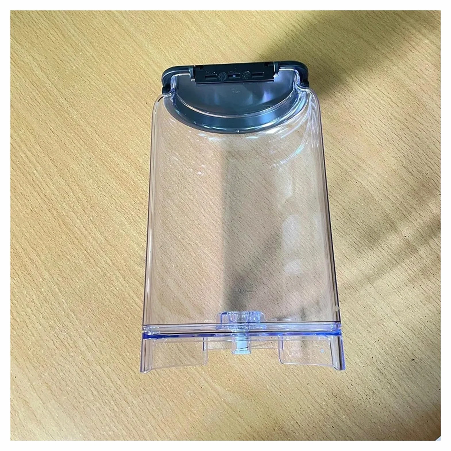 Accesorios for el tanque de agua de la máquina de café de cápsulas Zenius ZN100, compatibles con Nespresso, Nestlé y Zenius ZN100.