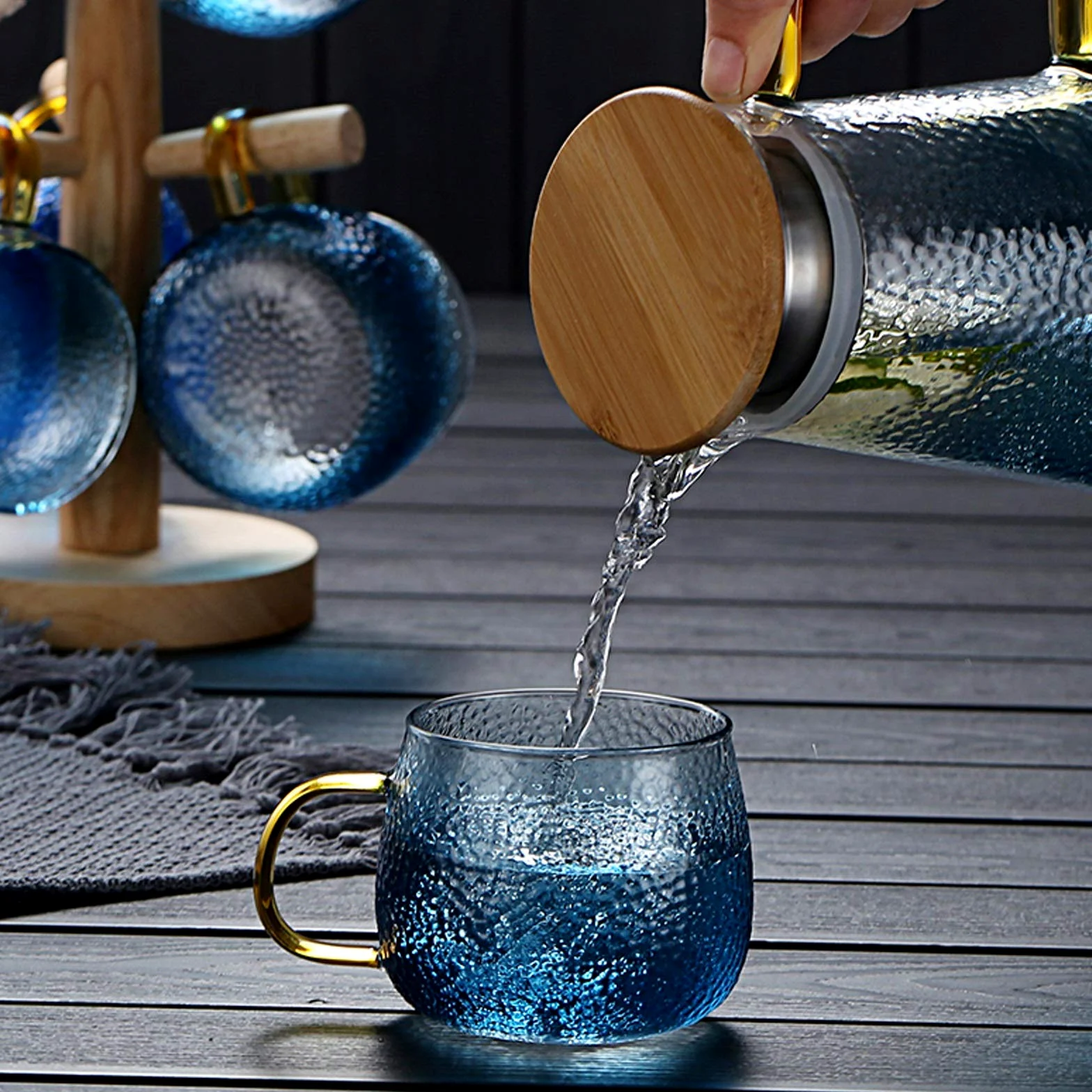 Jarra de Agua Jarra de Cristal Azul con Tapa y Mango Tetera de Vidrio de borosilicato Resistente al Calor fácil de Limpieza para el Jugo, la Leche, Las Bebidas frías o Calientes Teteras de té Helado