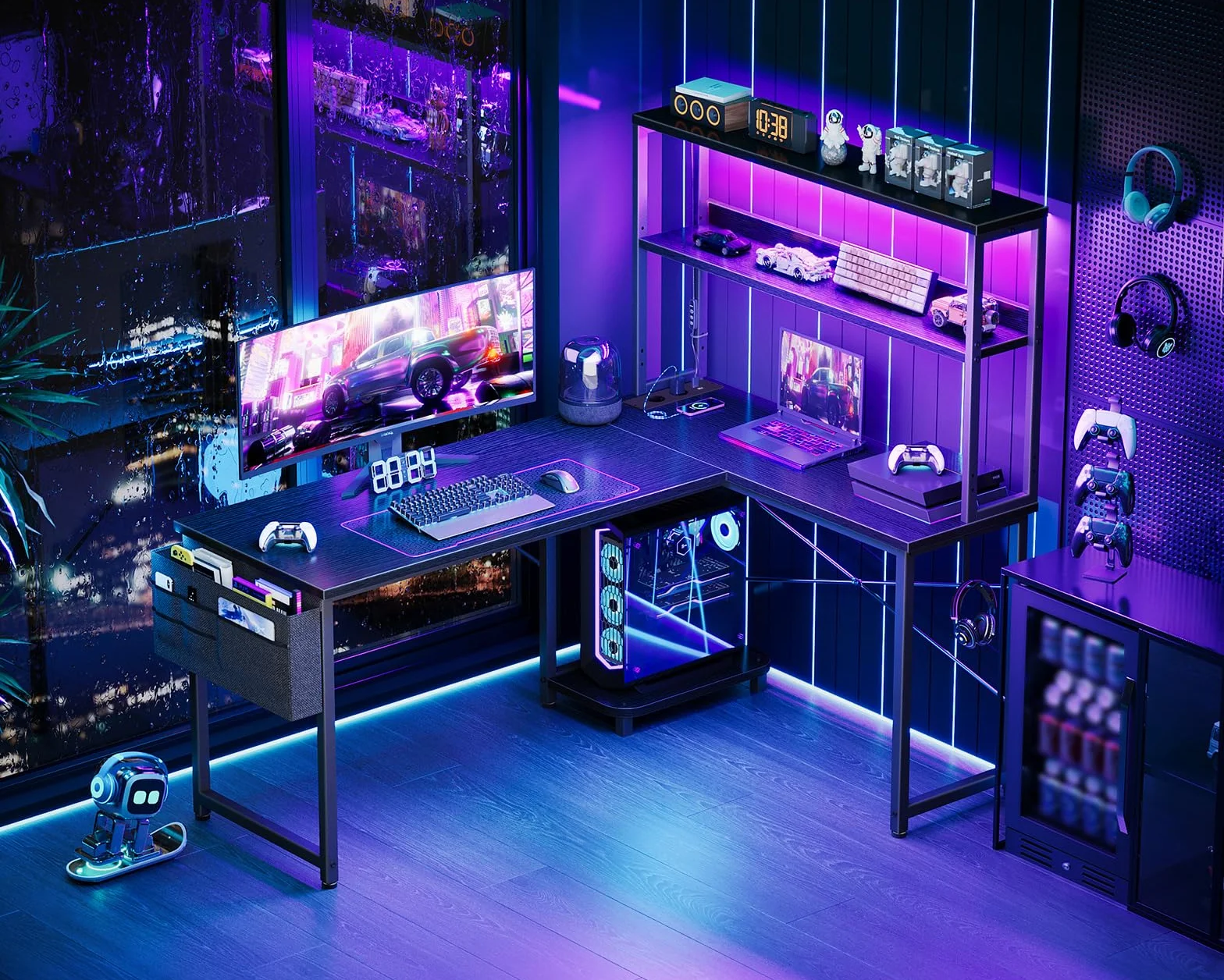 Coleshome Escritorio Gaming en L con LED y Enchufes, 135 × 100 cm Escritorio Gamer Reversible con Estantes, Escritorio Esquinero con Bolsa de Almacenamiento y Gancho para Jugadores, Negro
