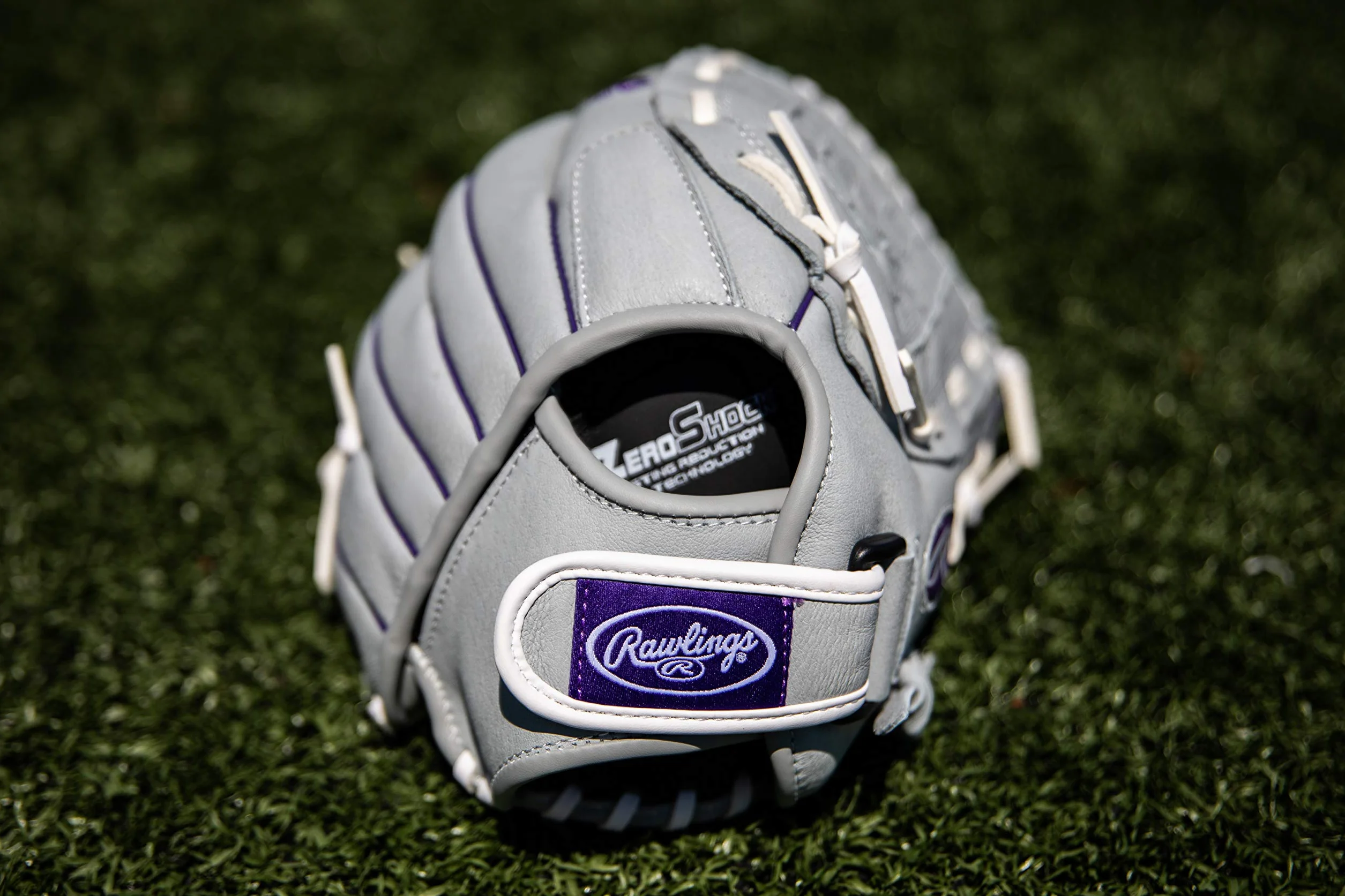 Rawlings Sure Catch Series Fastpitch Softball Glove, 12.5 Inch, Right Hand Throw