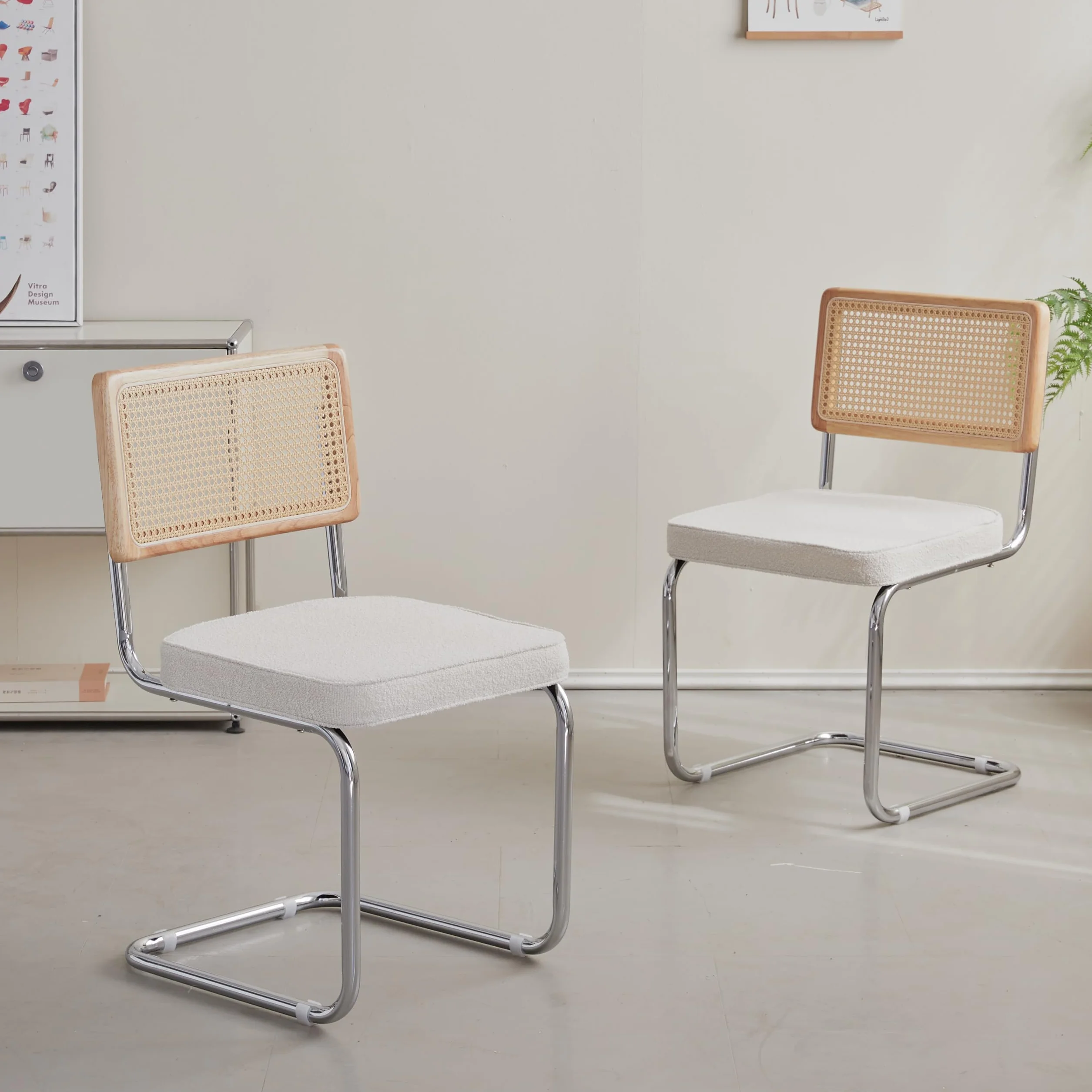 Pack 4 Sillas de Comedor Estilo Nórdico Silla Escandinava; Sillas de Cocina Modernas con Respaldo de Madera Maciza de Ratán y Asiento Tapizado (Blanco Polar)