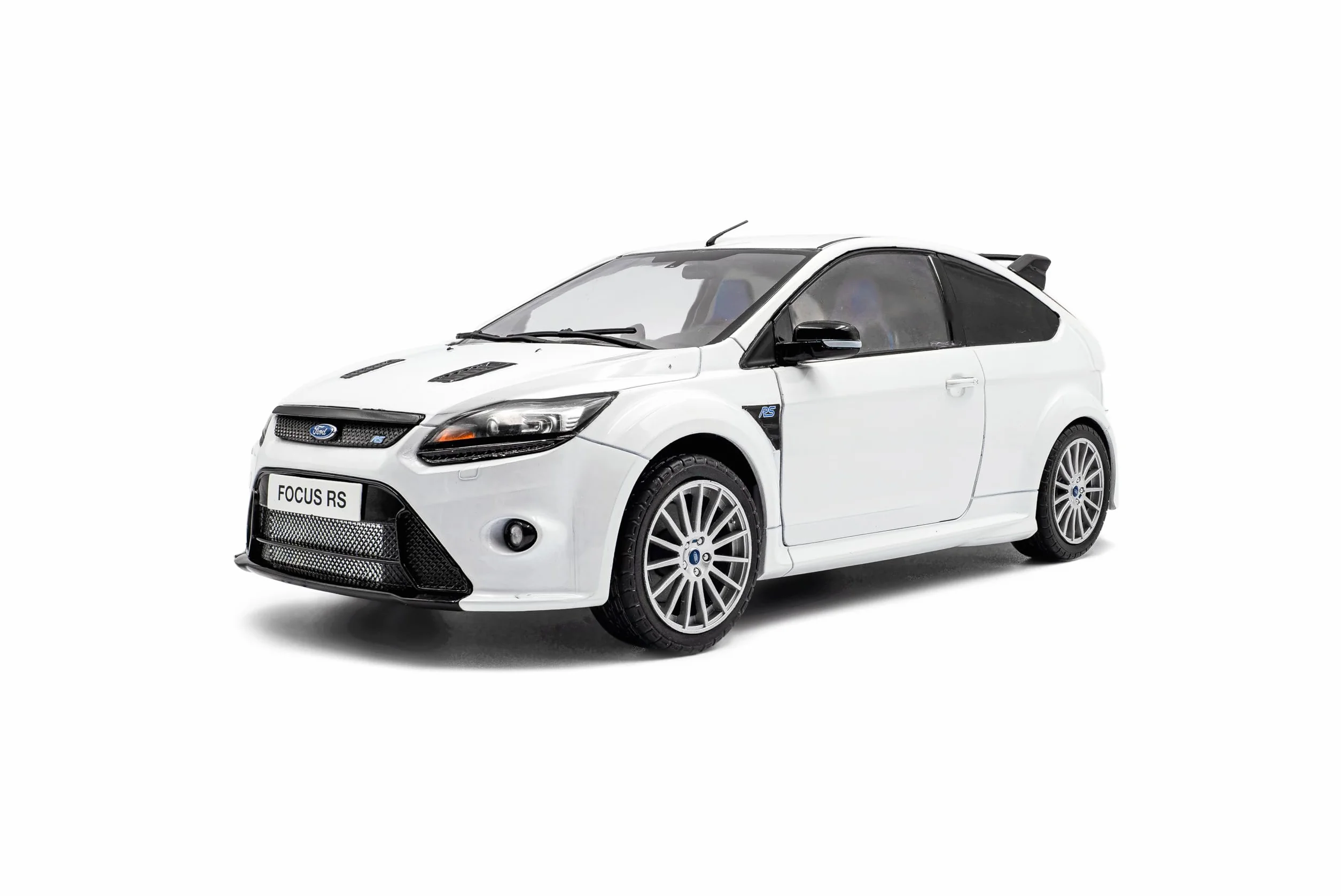 Ford Focus RS MK2 Modelo Reducido 1:18 Frozen White 2009 | Pack RS Plus, modelo reducido