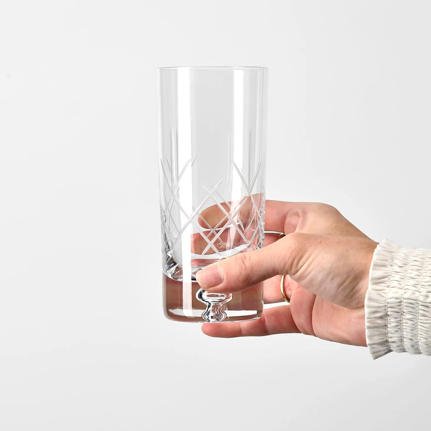 Krosno – Vasos para agua, zumos y bebidas de 300 ml – Juego de 4 piezas – Colección Saga – Cristal – Hechos a mano y tallados – Ideal como regalo