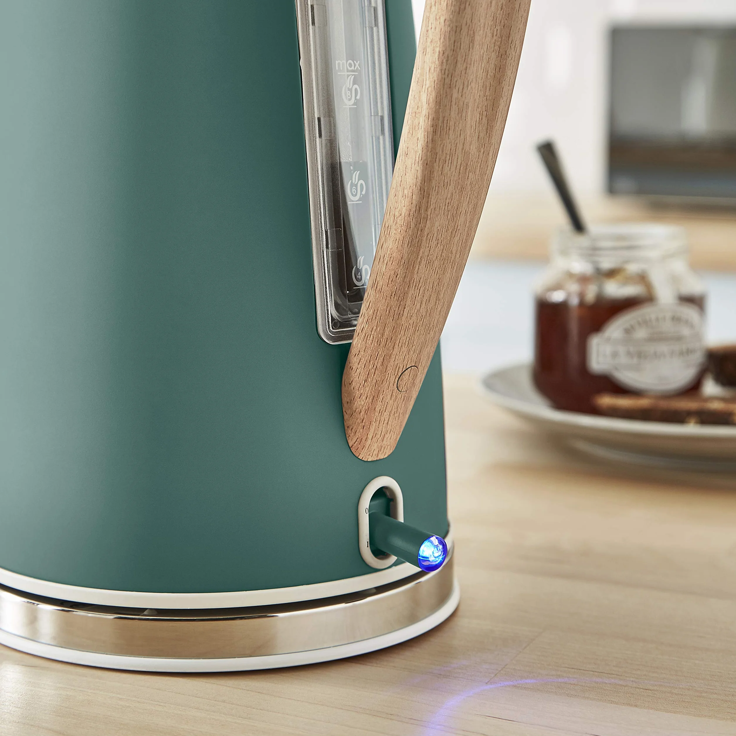 Swan Nordic Set Desayuno Hervidor de agua inalámbrico 1,7L 2200W, Tostadora Pan ranura ancha 2 rebanadas, 3 funciones, diseño moderno, efecto madera, verde