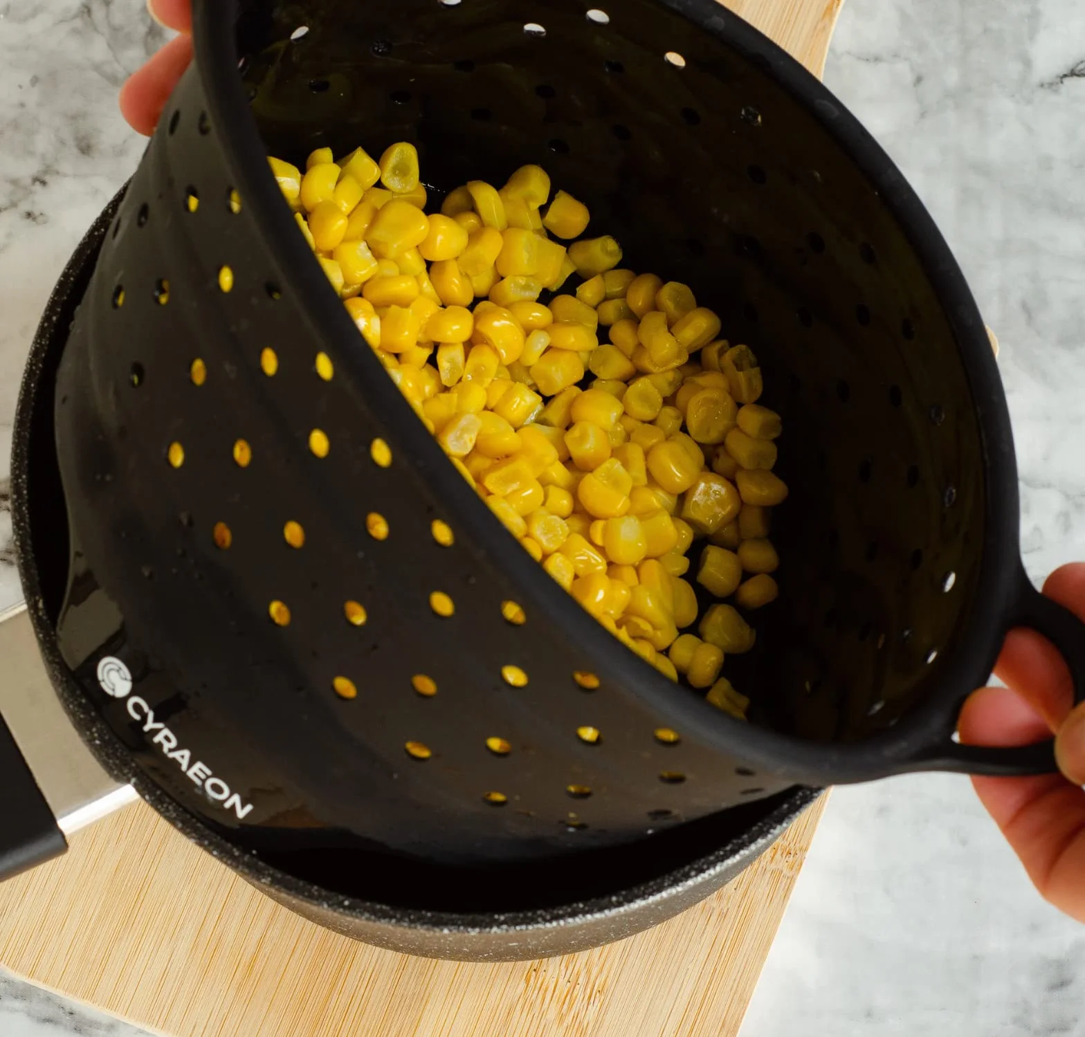 Cyraeon Cesta de vapor de silicona de 18 cm, perfecta para hervir y cocinar al vapor, vaporera de microondas, cesta de vapor de verduras, vaporera instantánea, cesta de olla a presión. Resistente al