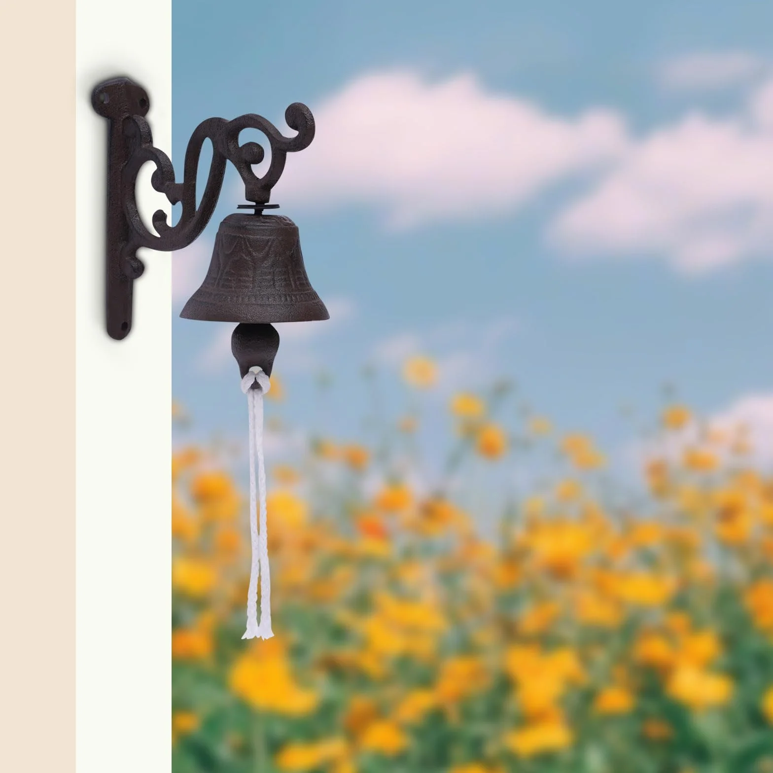 Campana colgante de barco de hierro fundido Campana de capitán rústica negra se puede utilizar en cafés, restaurantes, escuelas, entradas, bares, jardines, 13,5 x 13,5 cm