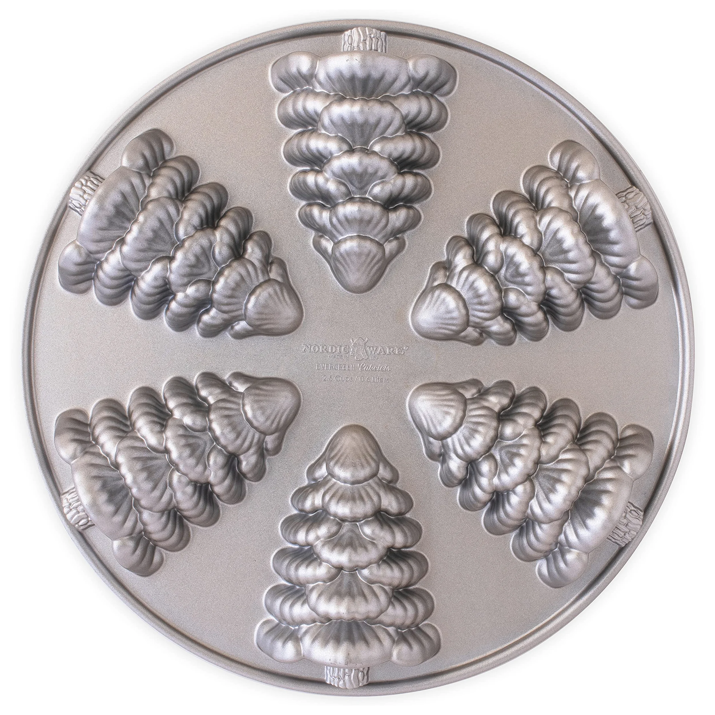 Nordic Ware Evergreen - Molde para tartas de Navidad, molde de aluminio fundido, bandeja para magdalenas para mini pasteles, fabricado en Estados Unidos, color plateado
