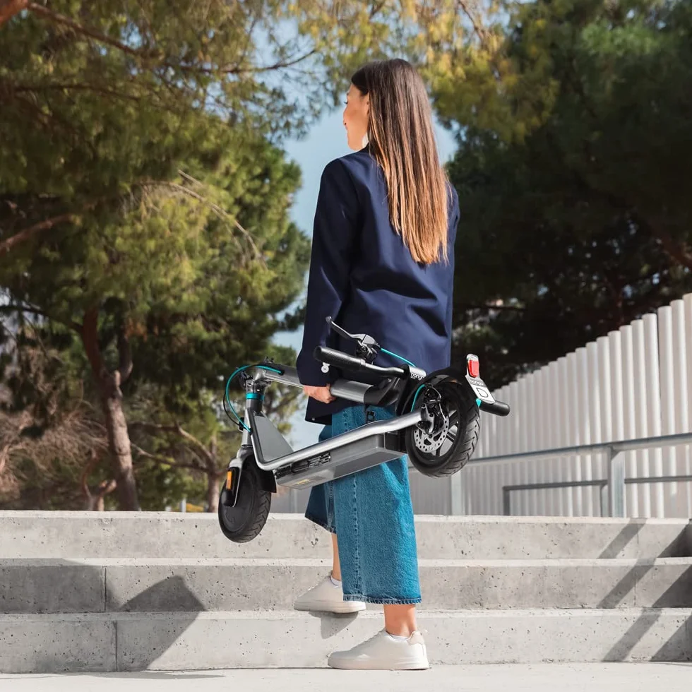 Cecotec Patinete Eléctrico Bongo Serie D20 250W 500W Pico 20km Autonomía 8,5" Ruedas Freno Eléctrico Disco Trasero Homologado