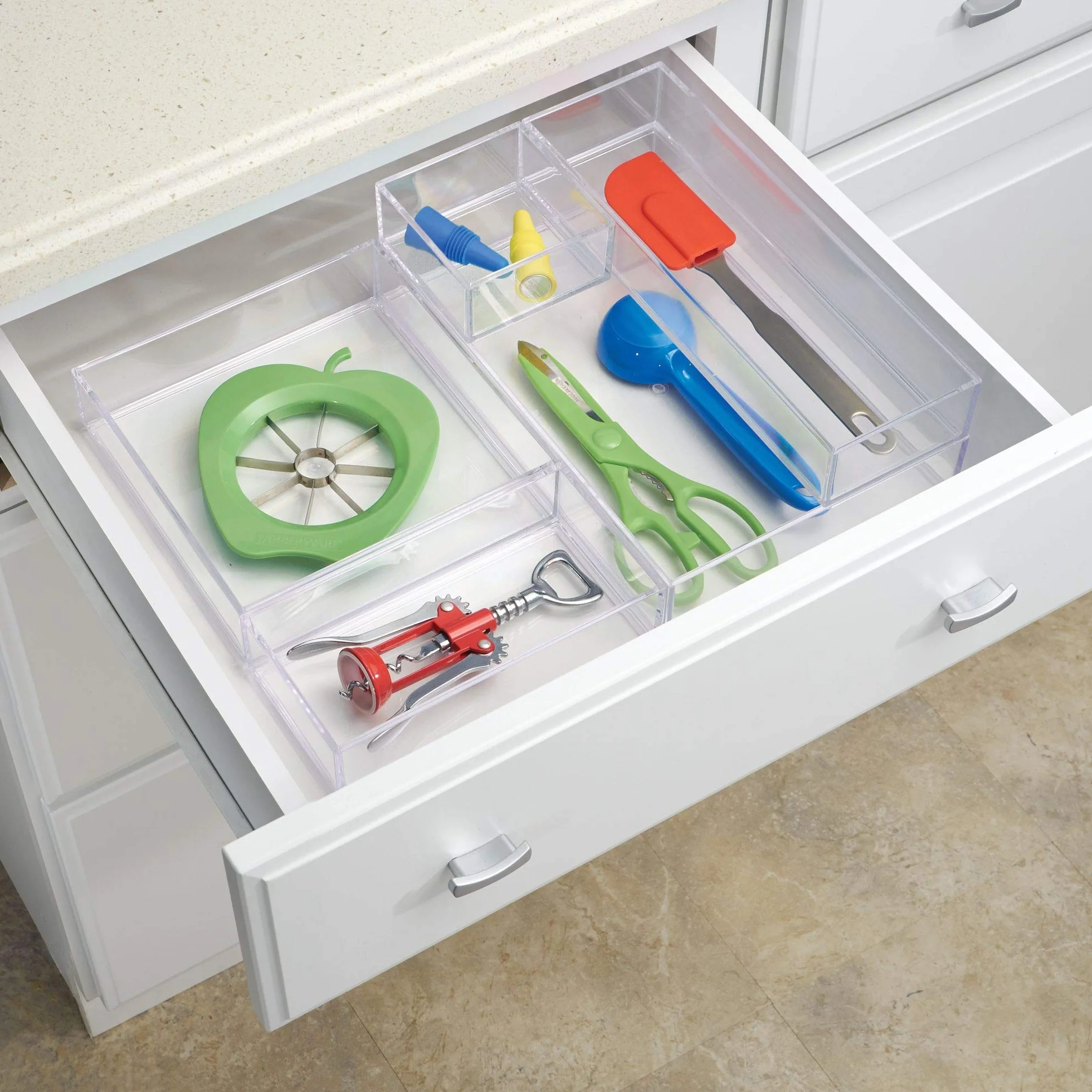 iDesign Organizador de maquillaje y cosméticos, organizador de cajones pequeño de plástico libre de BPA, caja apilable para baño, cocina y oficina, transparente