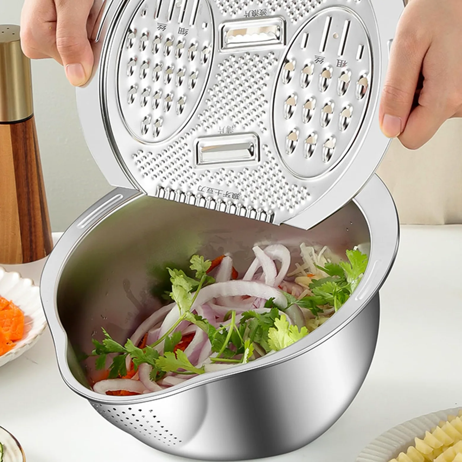 Modern Homes Kitchen Tool - Lavadora de arroz, colador de acero con rallador para drenar agua, cortar y rebanar, triturar arroz