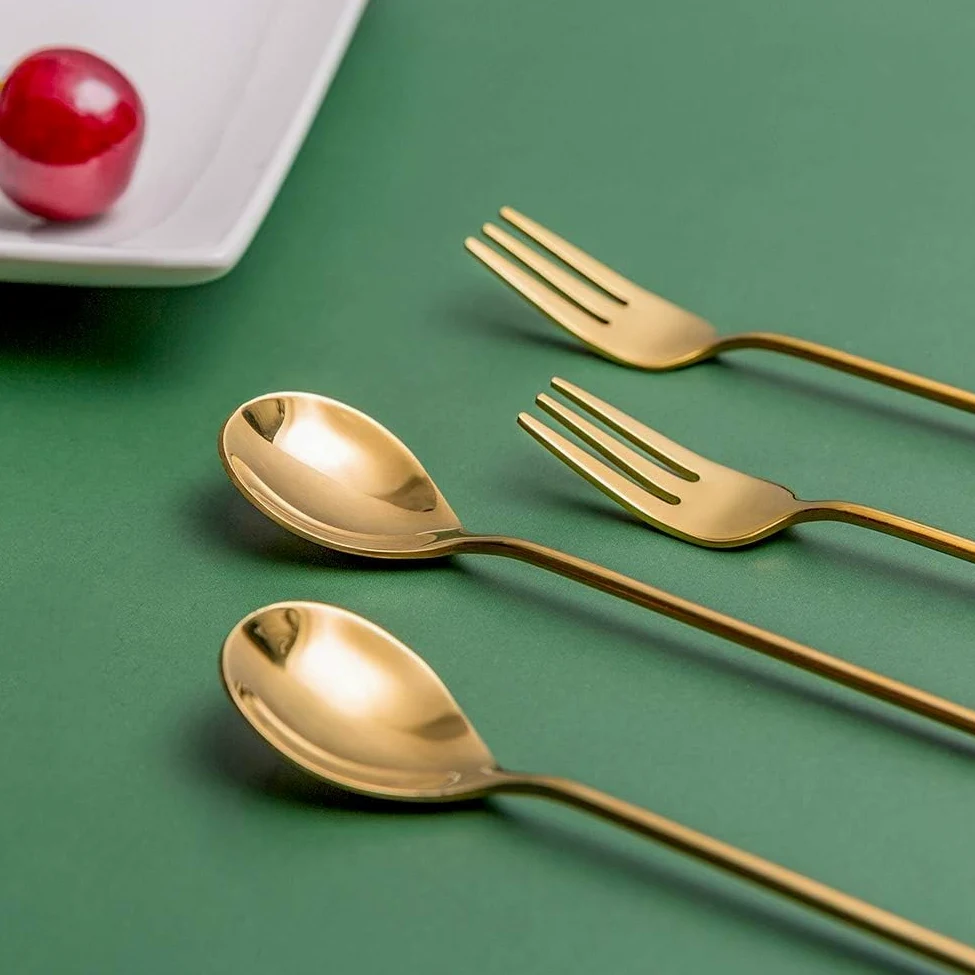 Cucharas de café y tenedores for pasteles, juego de 4 piezas de cubiertos de postre Lindo juego de 2 tenedores y 2 cucharas de acero inoxidable dorado Tenedor for ensalada de frutas Postre Pastel Café