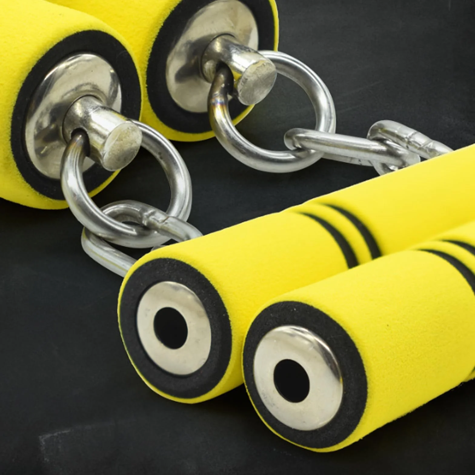 2 Pcs Nunchakus de Espuma Entrenamiento Práctico, Nunchucks de Artes Marciales, Nunchaku de Entrenamiento de Seguridad, Nunchakus para Niños Adultos y Principiantes
