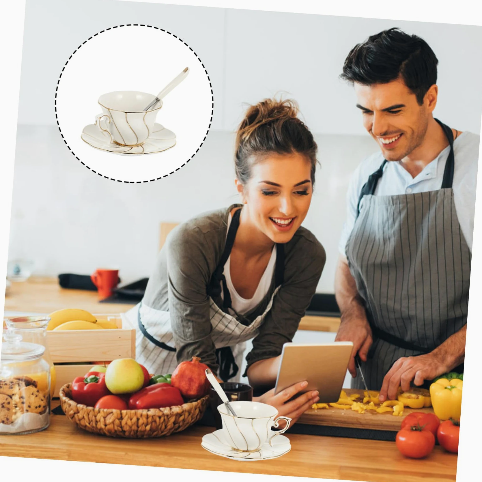 Gatuida Tazas de Café y Té de Elegante con Dorado Set de Taza Plato y Cuchara Resistente y Fácil de Limpiar para Hogar y Oficina