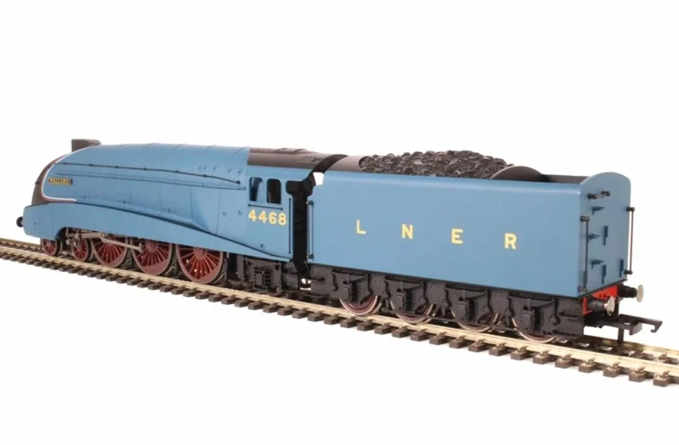 LNER Clase A4 'Pato' n 4468 (con Sonido)