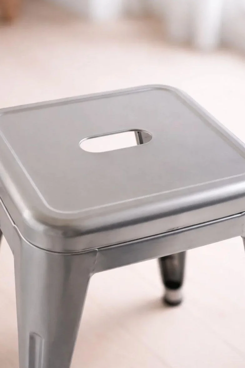Taburete Torix Pequeño Gris Metalizado