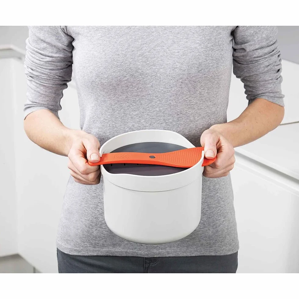 Joseph Joseph M-Cuisine Vaporera para Cocinar Arroz y Granos en Microondas, Apta para Lavavajillas - Piedra/Naranja, 2 Litros